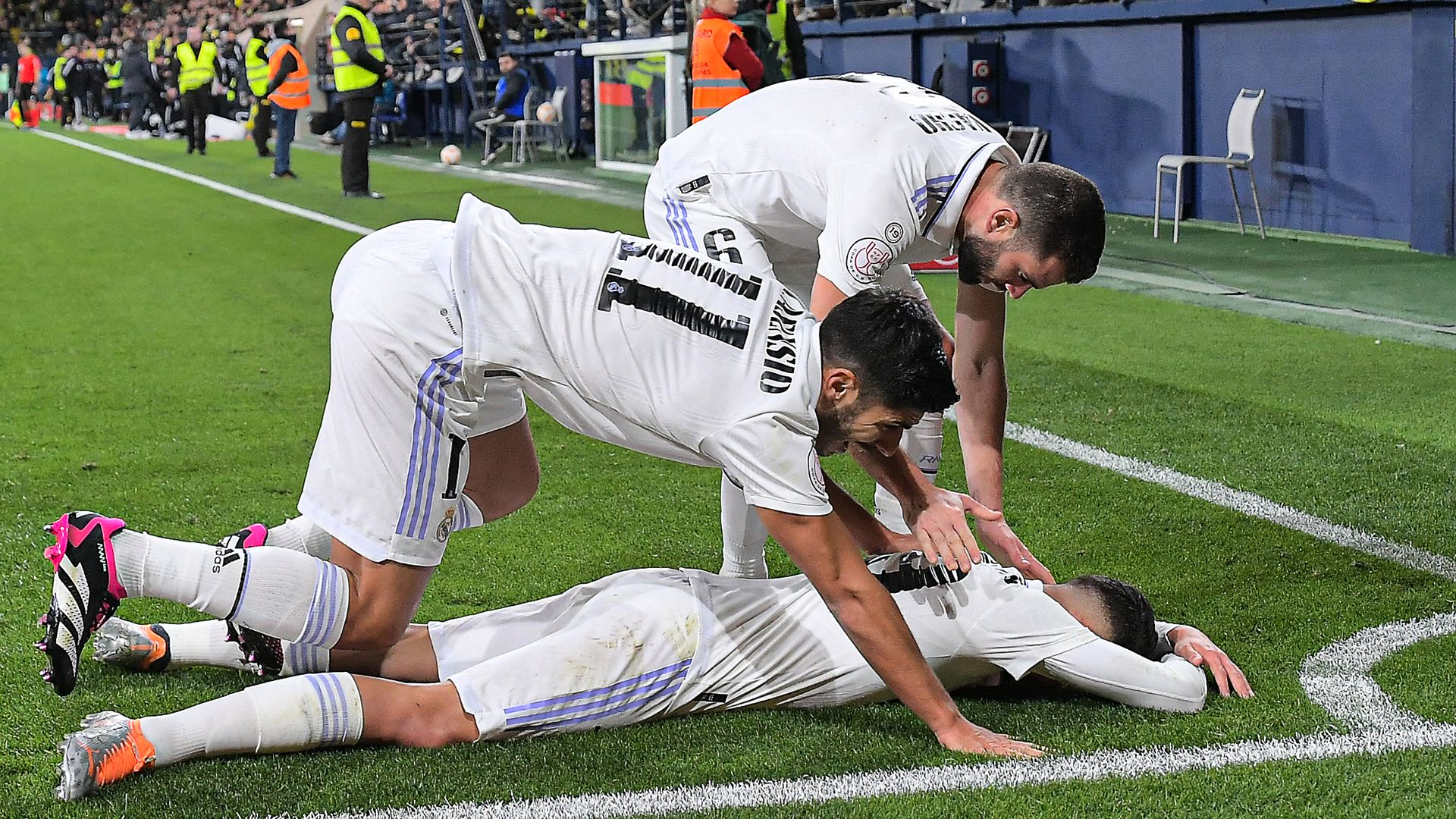 Ceballos Real Madrid celebrate Villarreal 2022-23