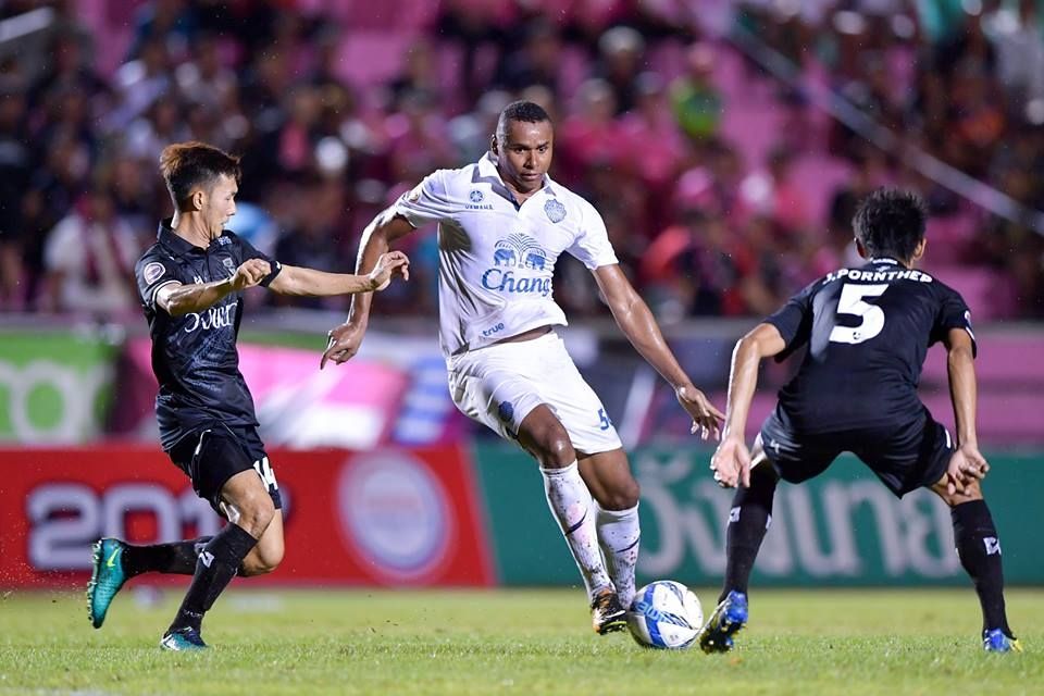 ชัยนาท ฮอร์นบิล - บุรีรัมย์ ยูไนเต็ด