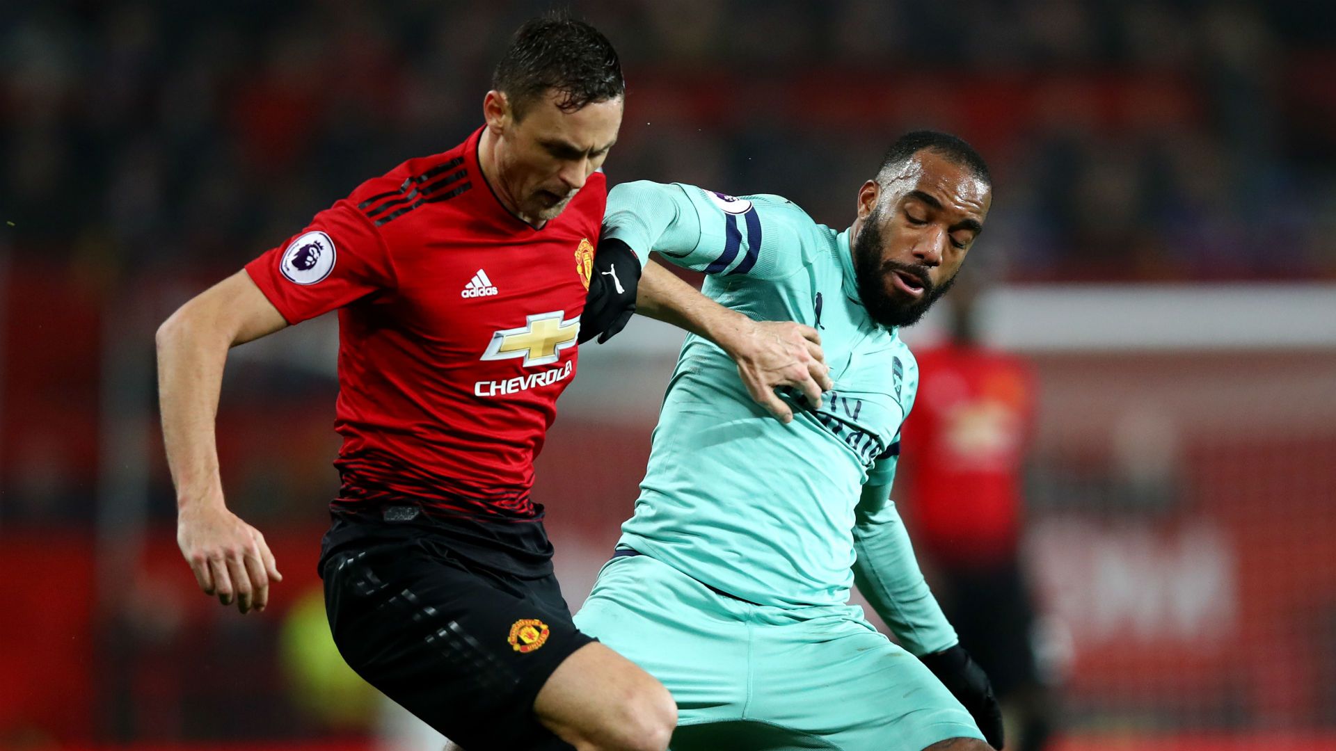 Nemanja Matic Alexandre Lacazette Manchester United Arsenal Premier League 05122018