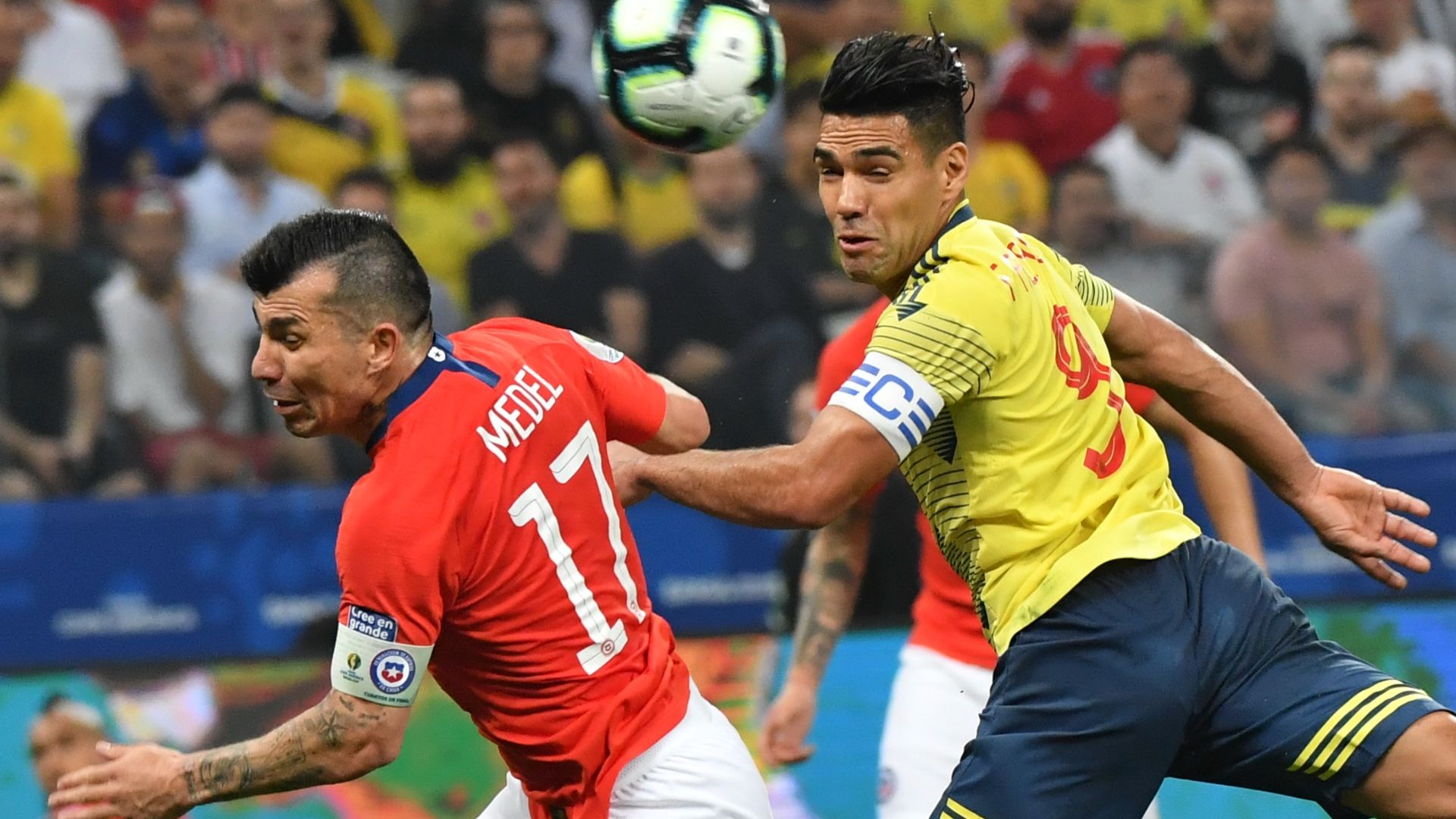 Gary Medel - Radamel Falcao Chile Colombia