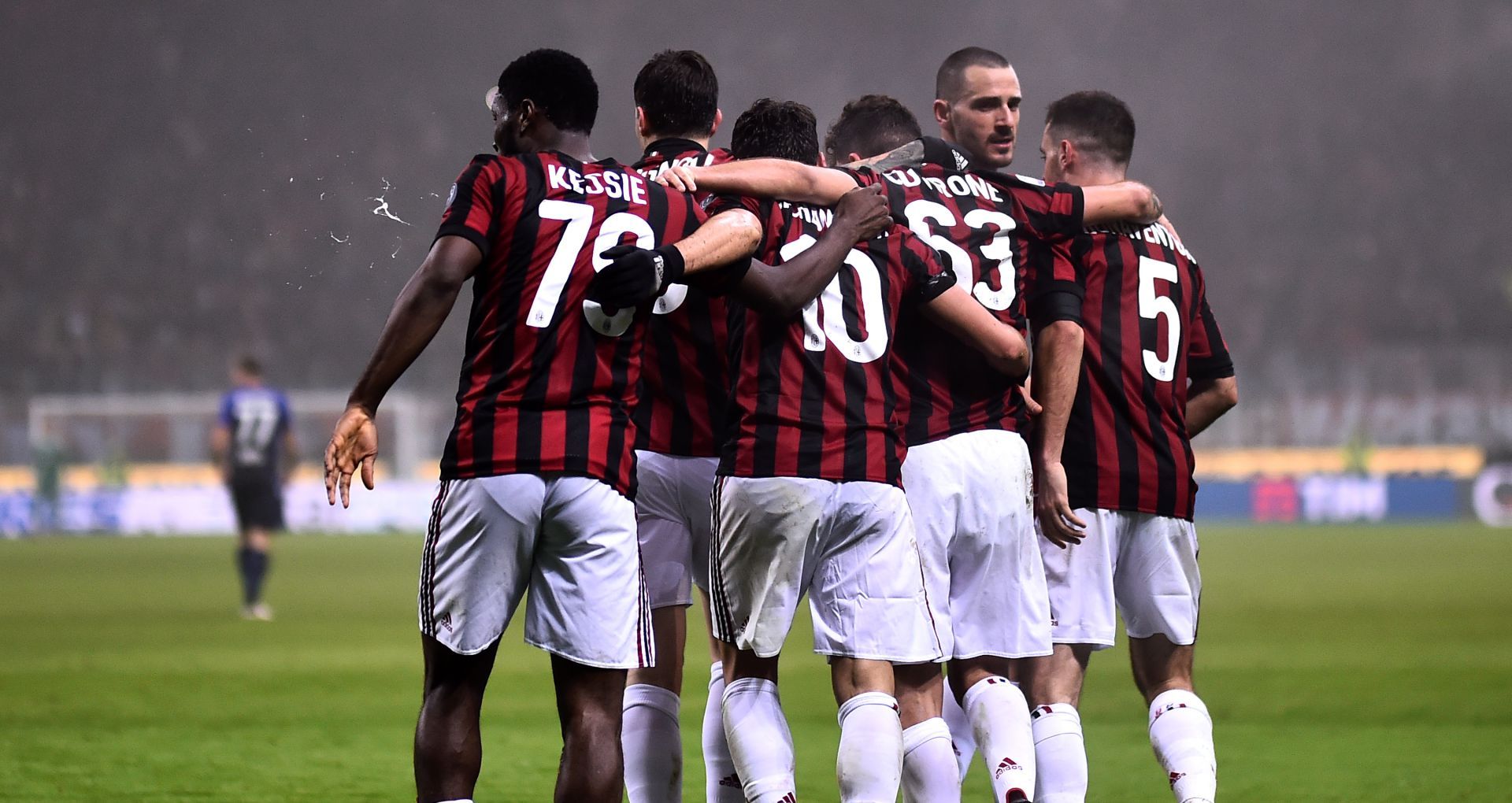Milan players celebrating Milan Lazio Serie A