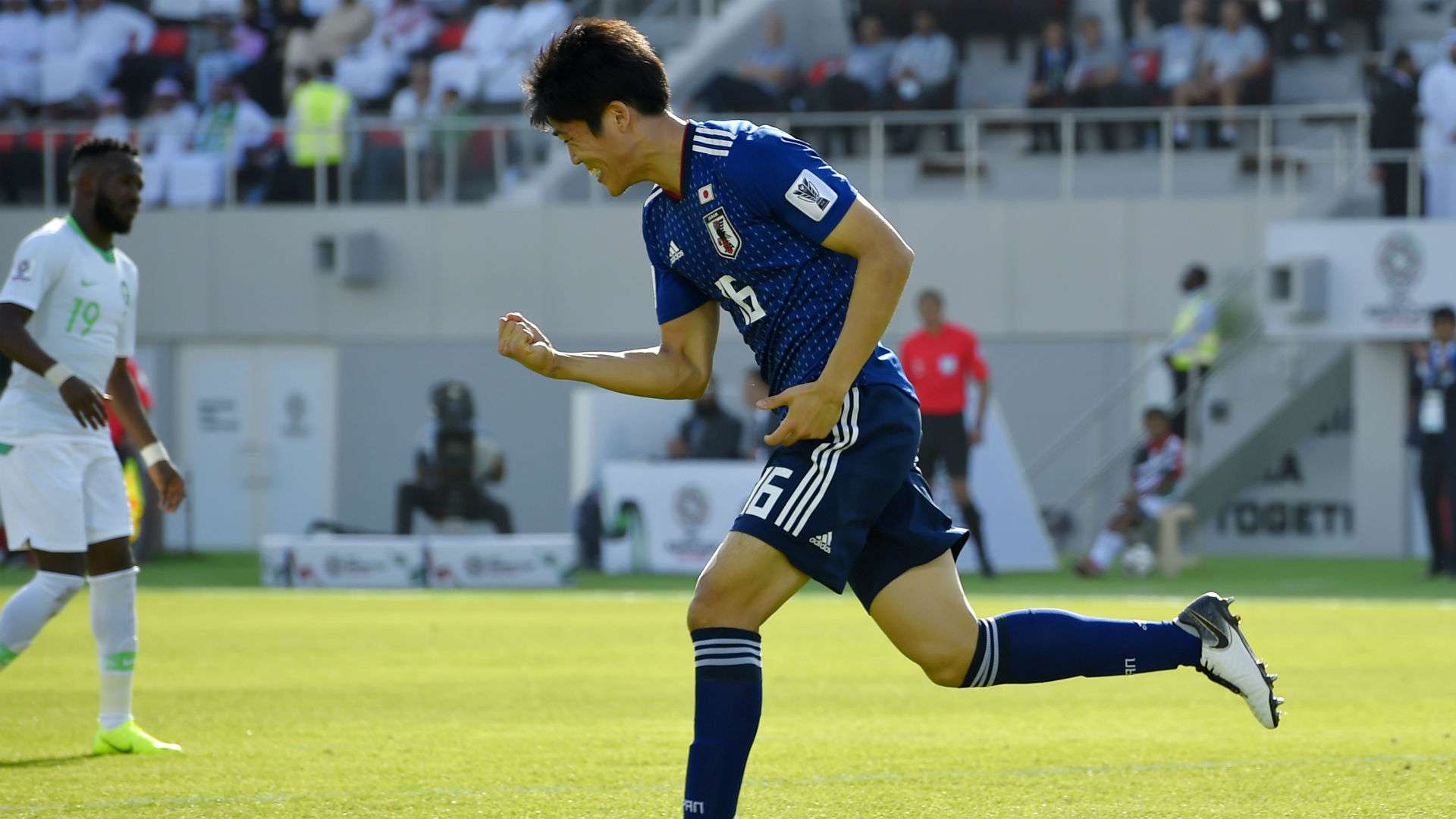 2019_01_21_japan_tomiyasu_goal