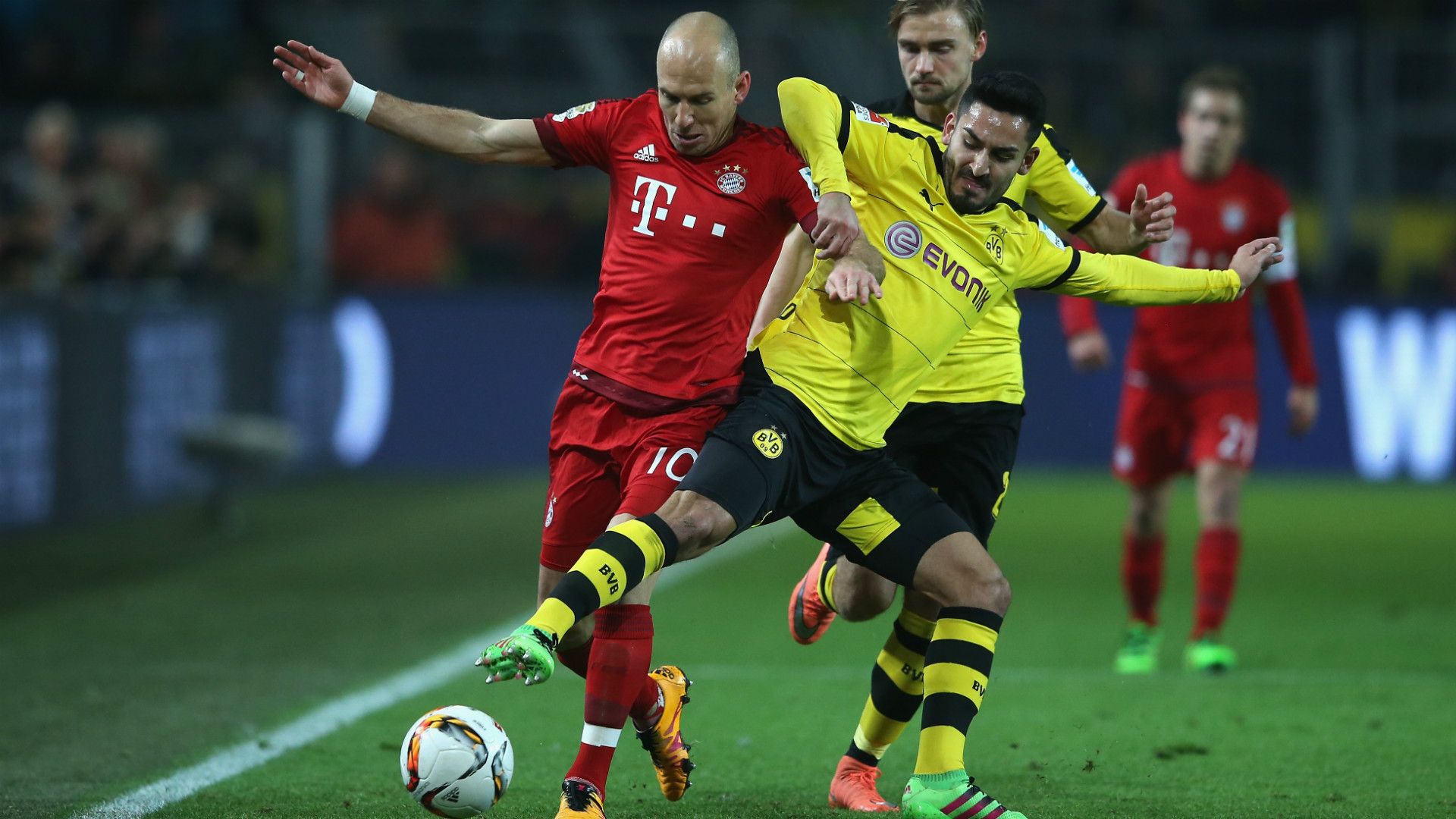 Arjen Robben Ilkay Gundogan Borussia Dortmund v FC Bayern Muenchen - Bundesliga 03052016