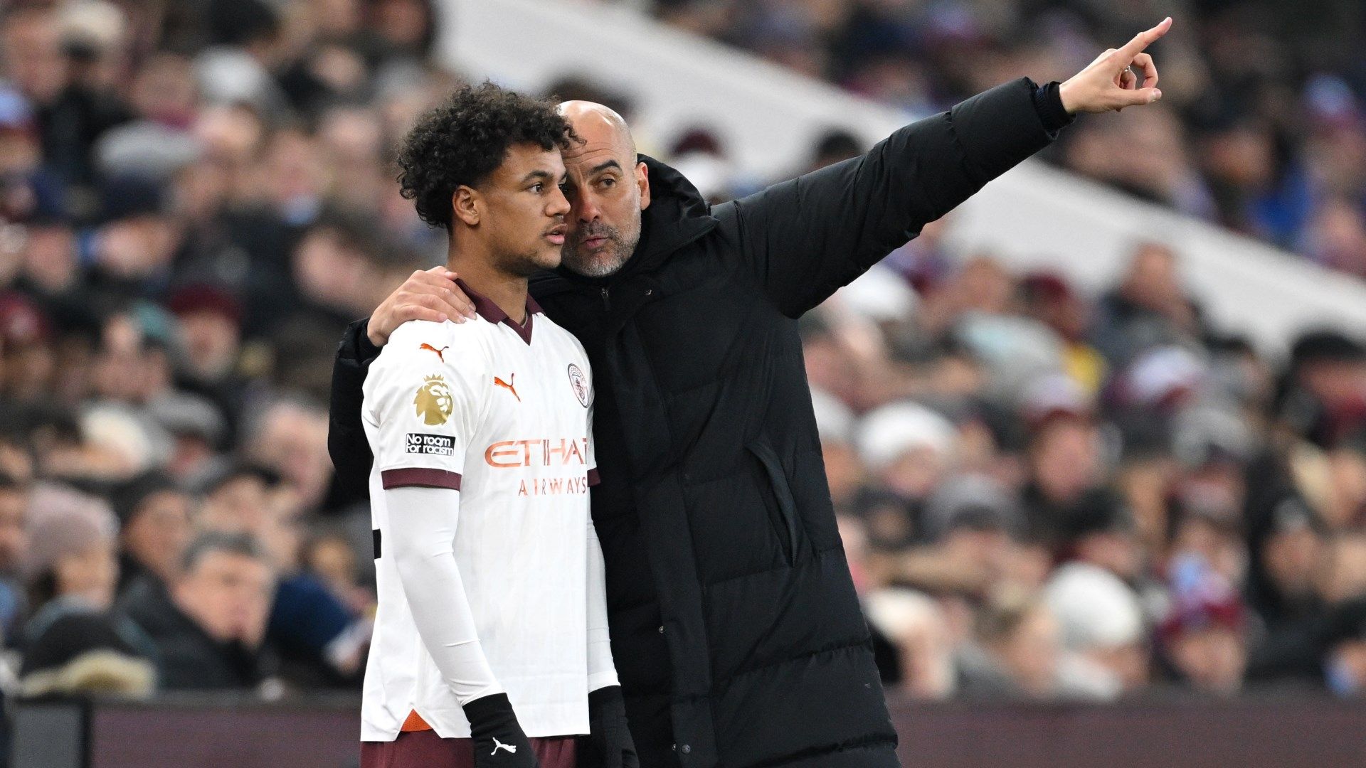 Oscar Bobb Pep Guardiola