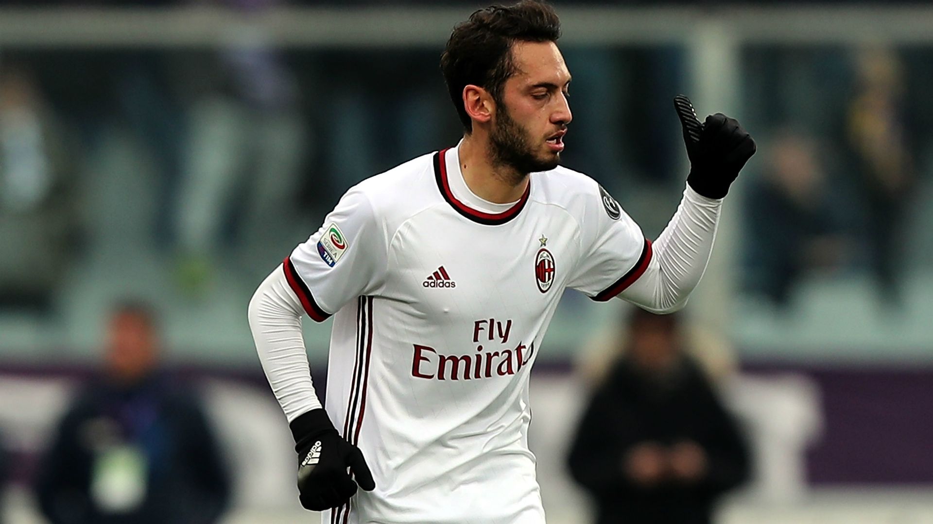 Hakan Calhanoglu Fiorentina Milan Serie A