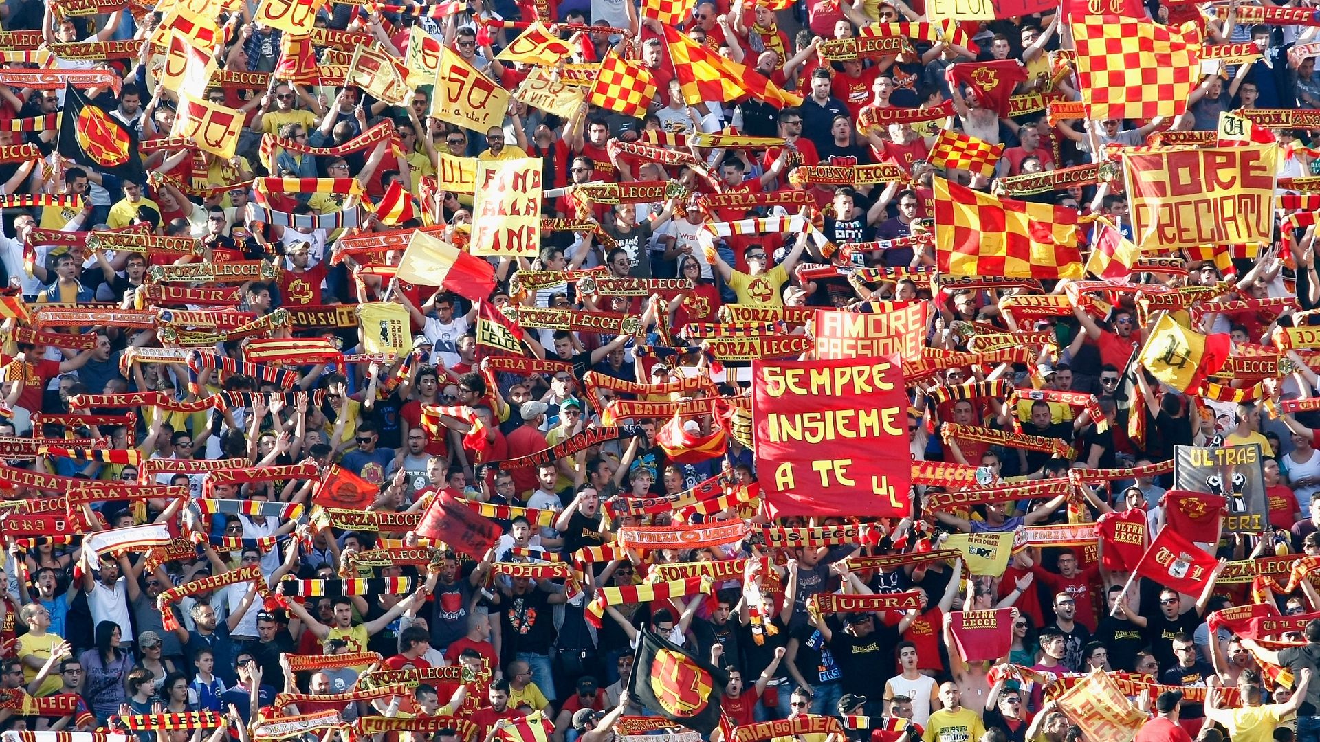 Lecce fans