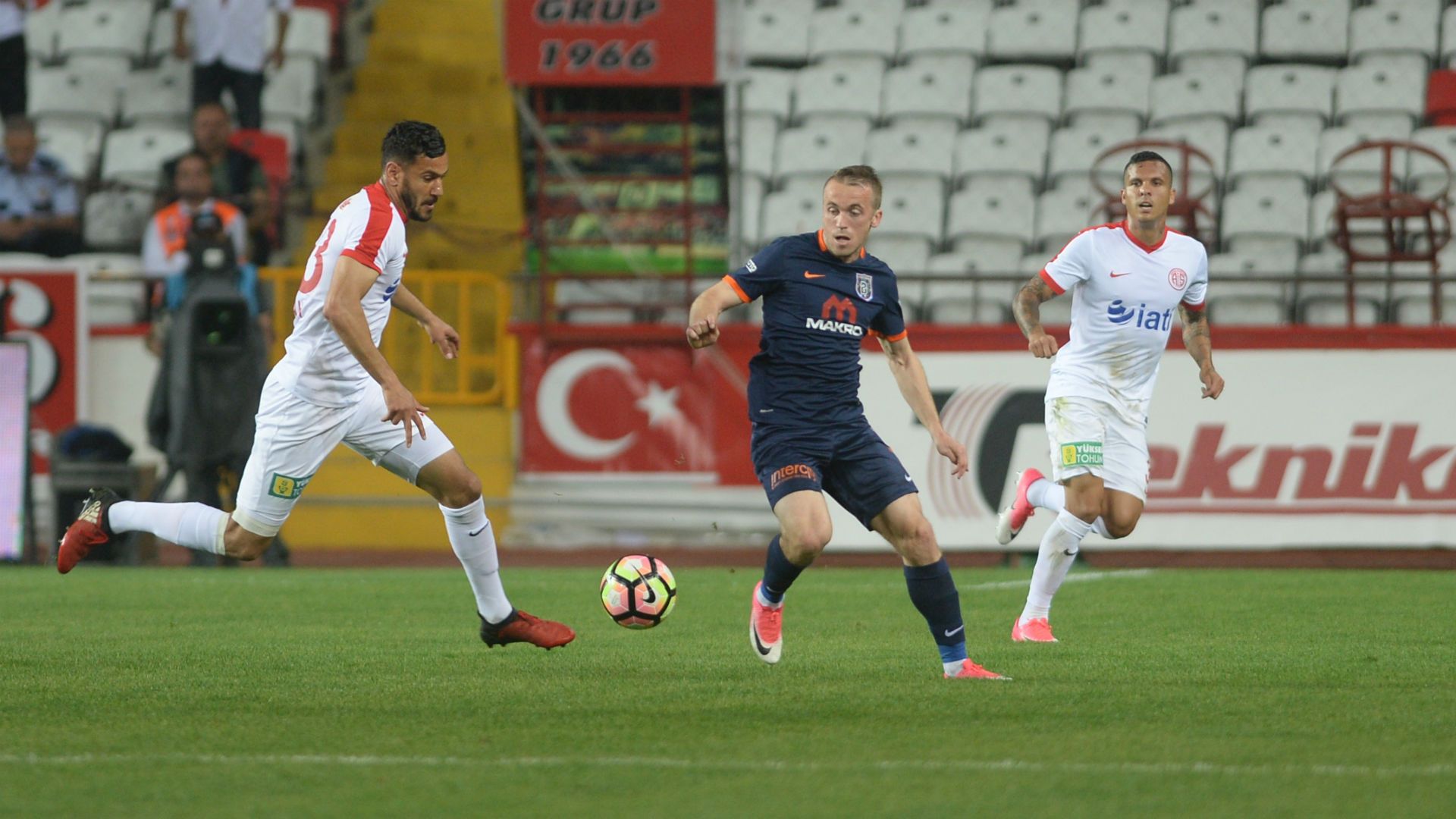 Edin Visca Basaksehir Antalyaspor 05052017