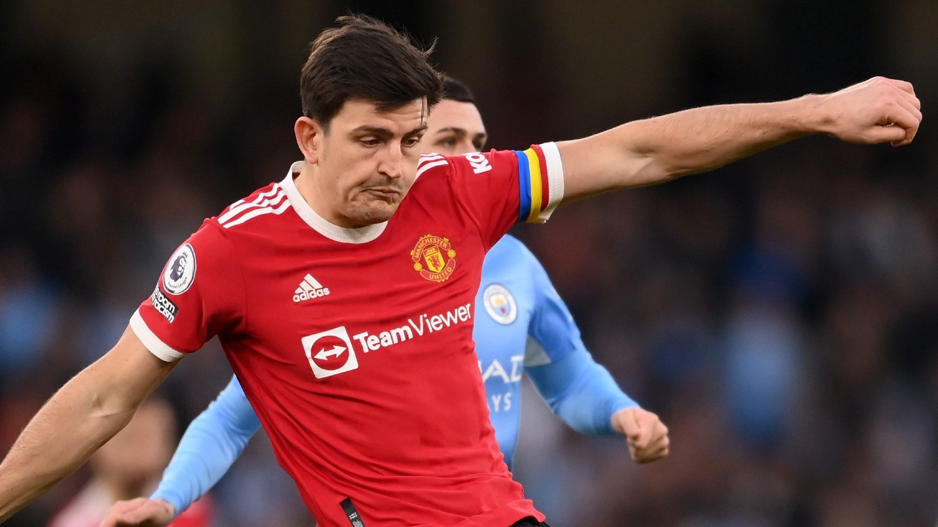 Harry Maguire Manchester United City 2021-22