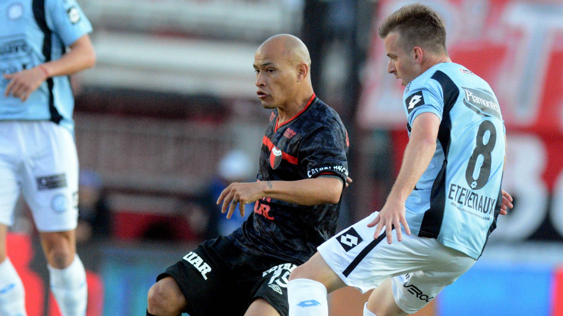 Clemente Rodríguez Etevenaux Colón v Belgrano Primera División 26092015