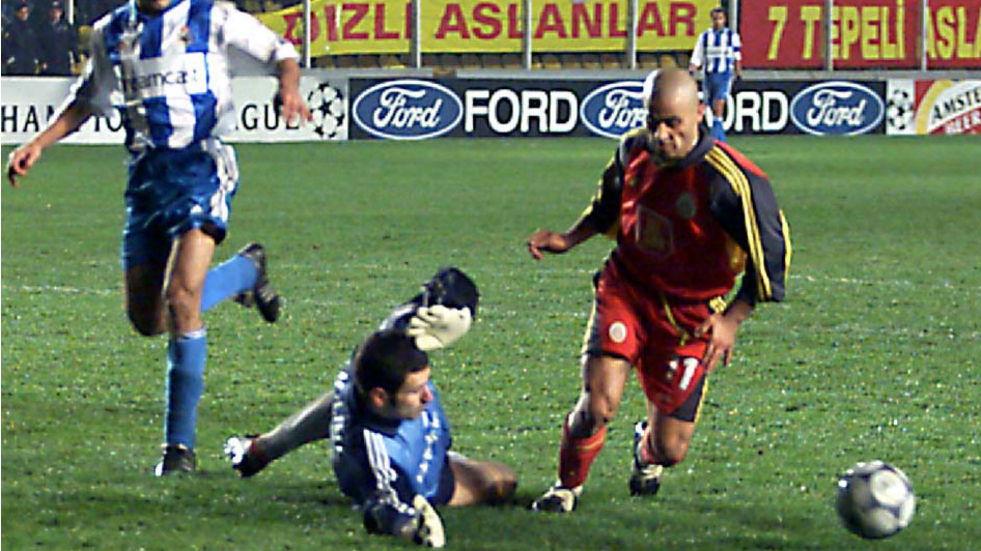 Galatasaray Deportivo UCL 15022001