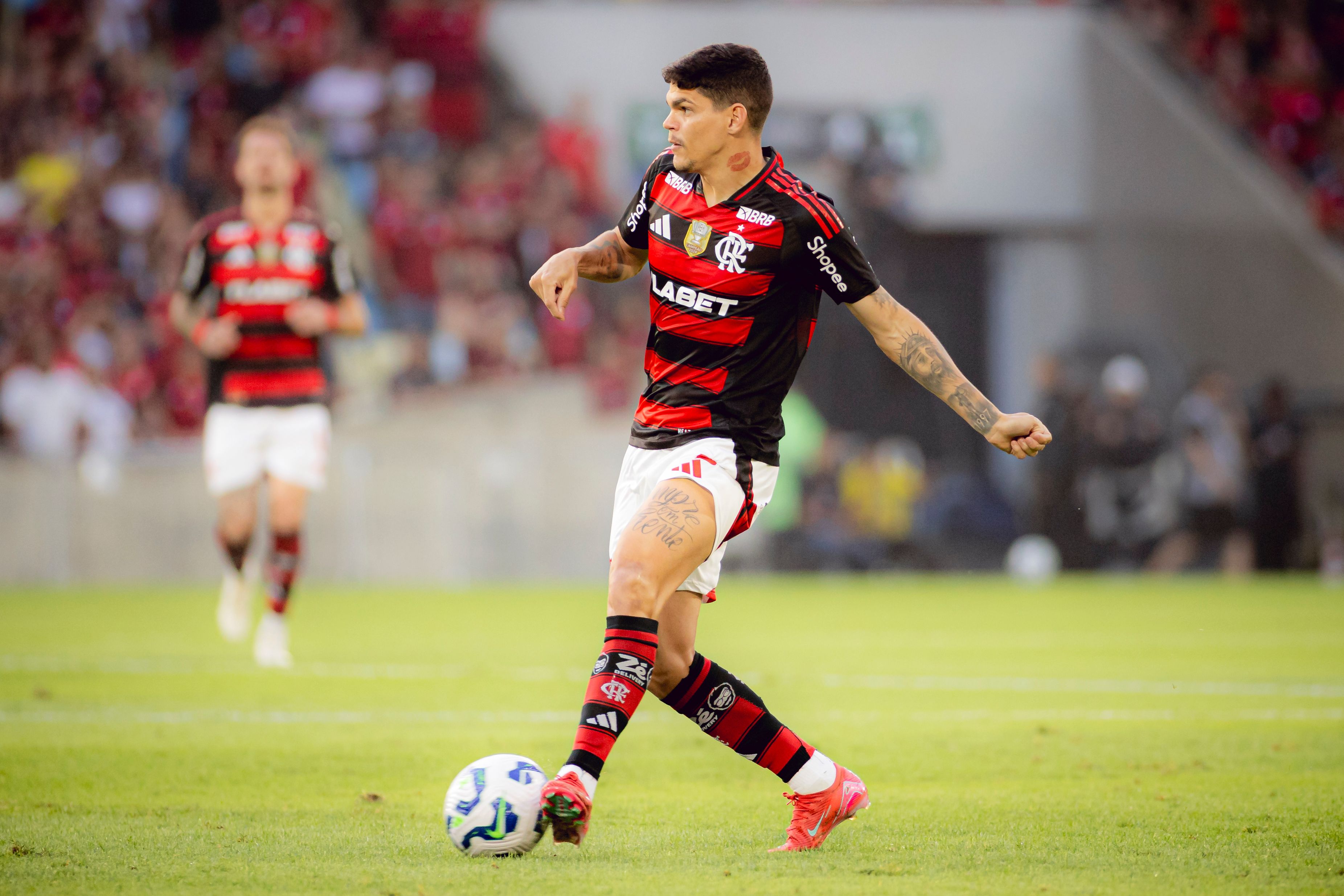 Ayrton Lucas, Flamengo, 2025