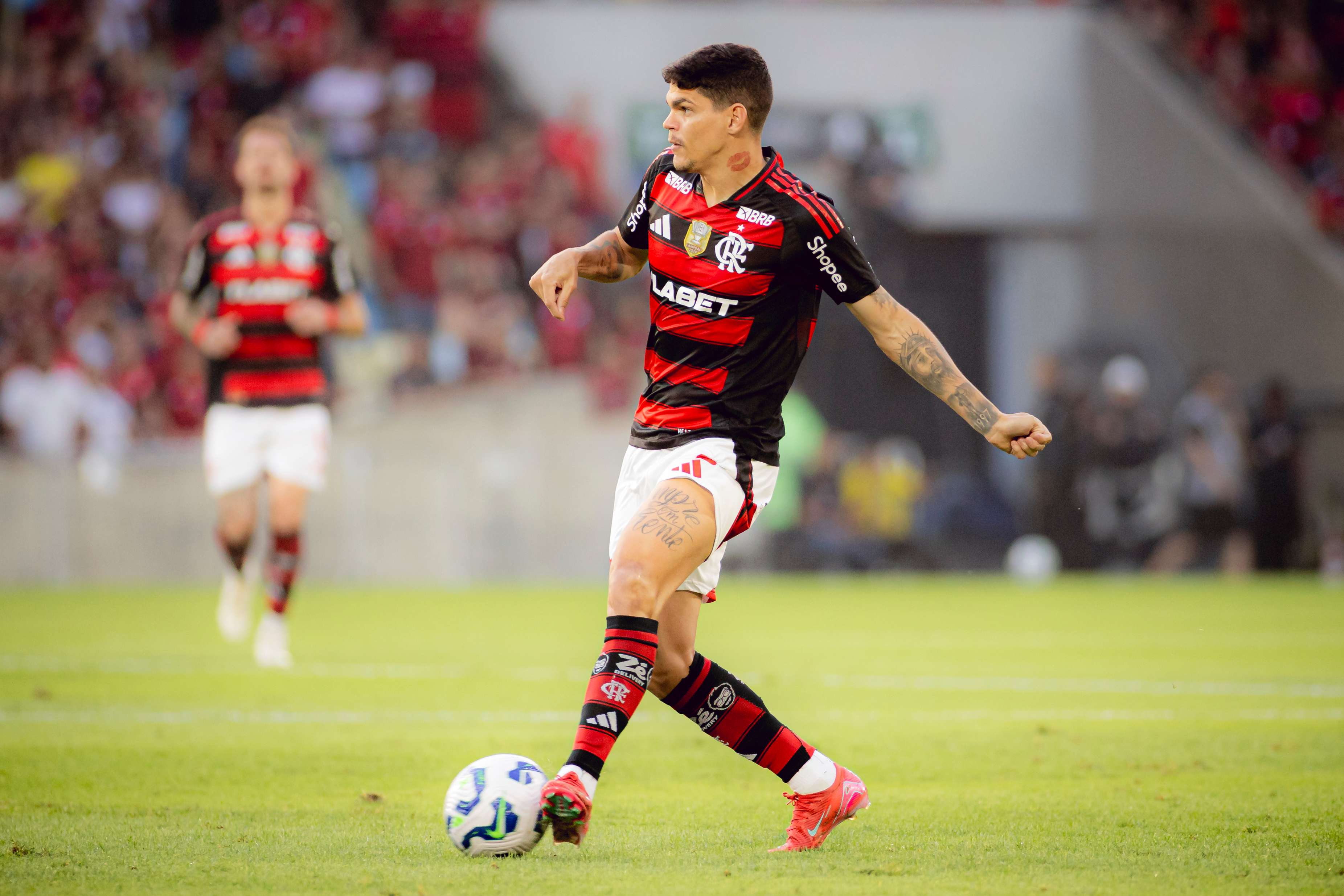 Ayrton Lucas, Flamengo, 2025