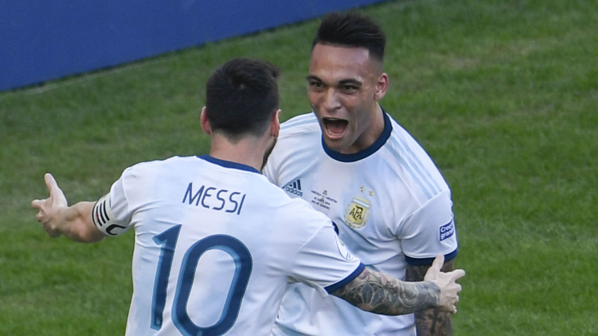 Lautaro Martinez Lionel Messi Argentina Venezuela