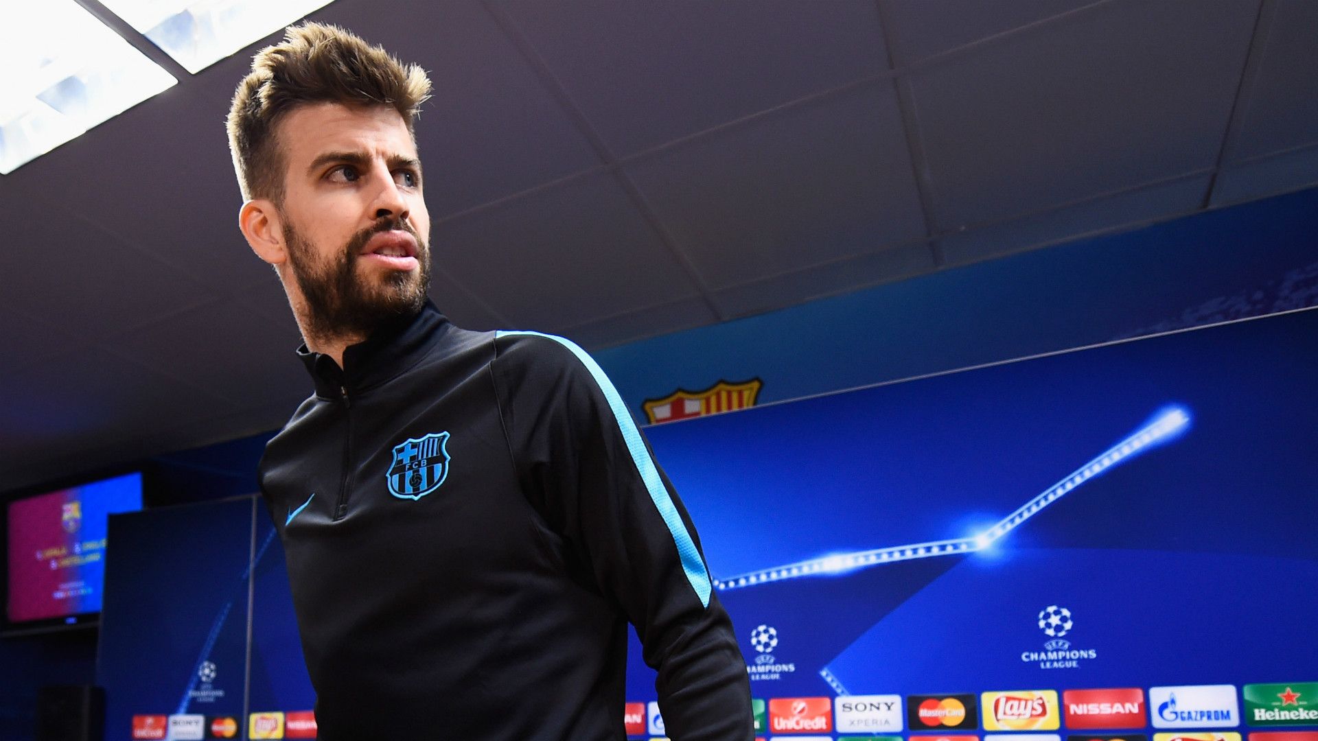 Gerard Pique Barcelona Press Conference 04042016