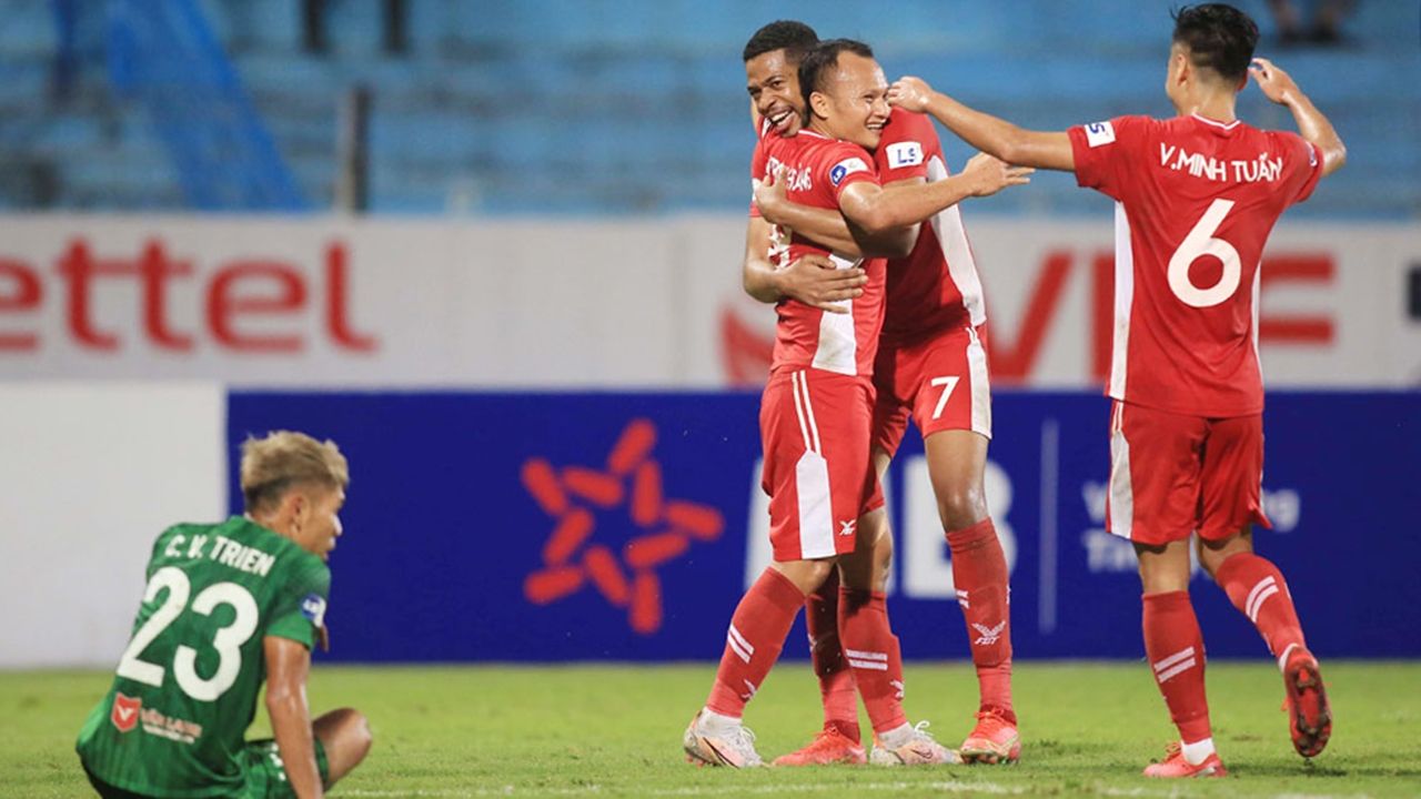 Nguyen Trong Hoang Caique Viettel V.League 2021