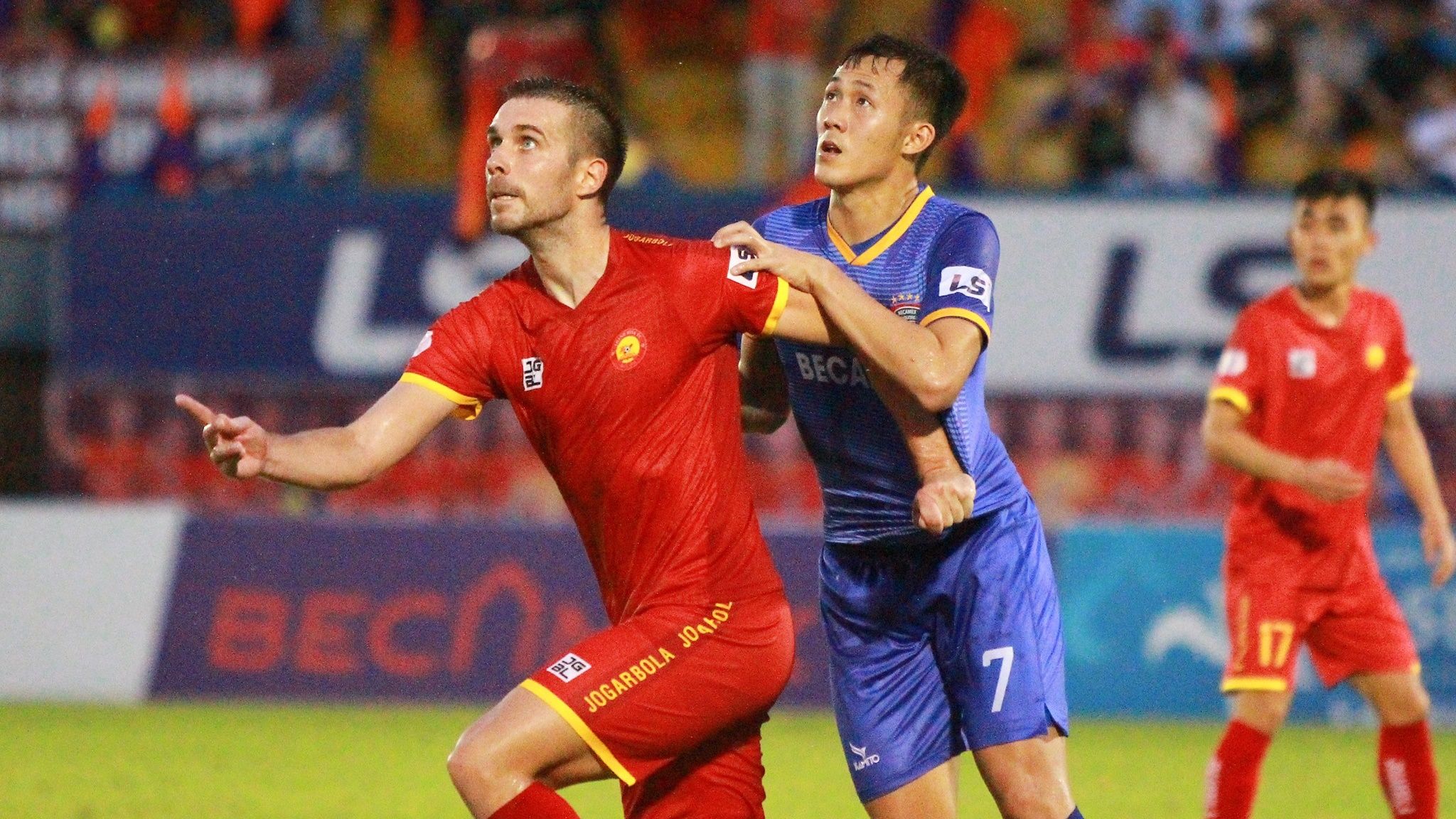 Josip Balic vs Nguyen Thanh Long | Binh Duong vs Thanh Hoa | Round 10 | V.League 2020