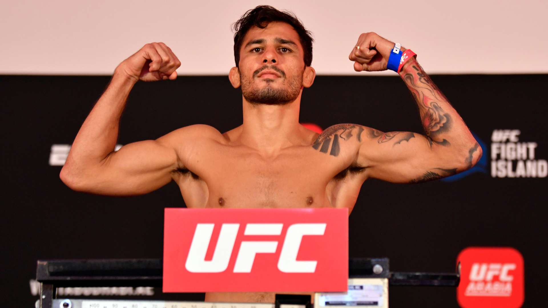 Alexandre Pantoja UFC weigh in