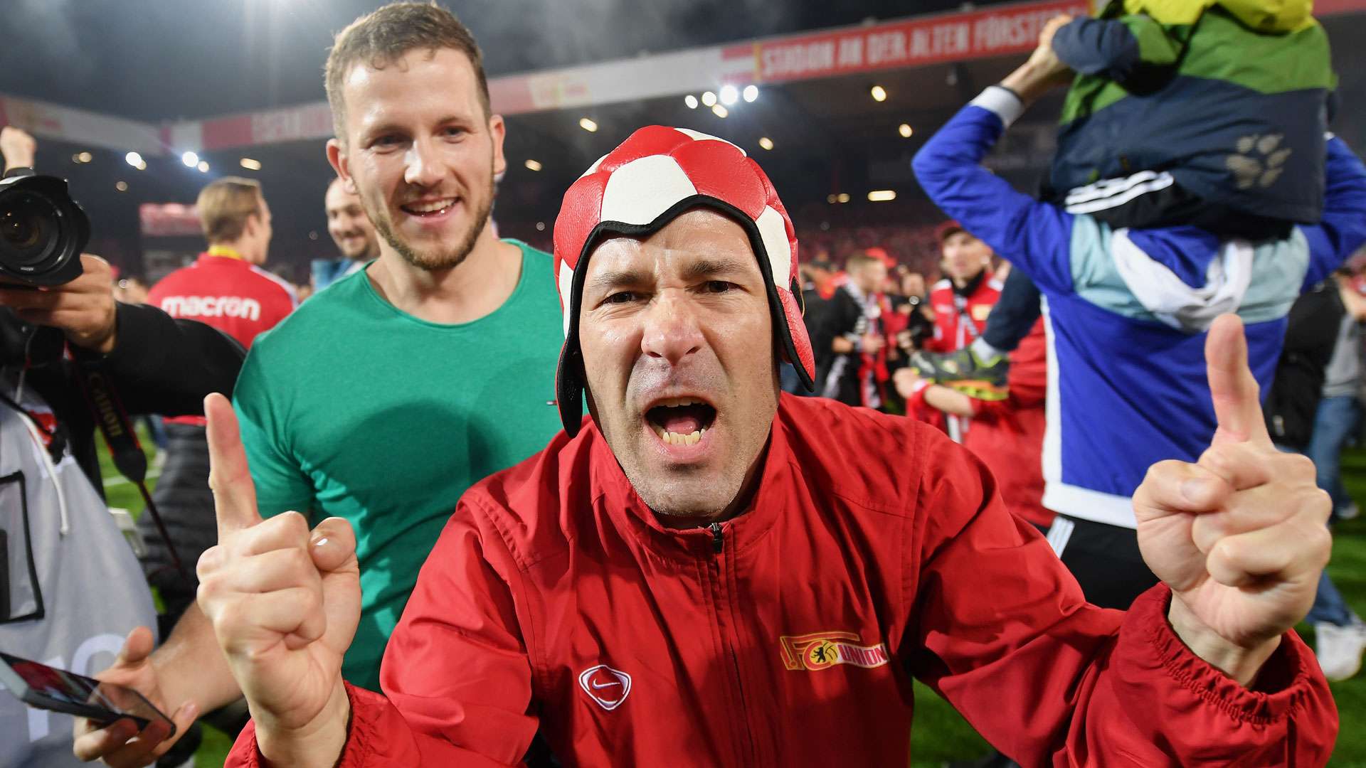 vfb stuttgart union berlin relegation 27052019 270519 fan