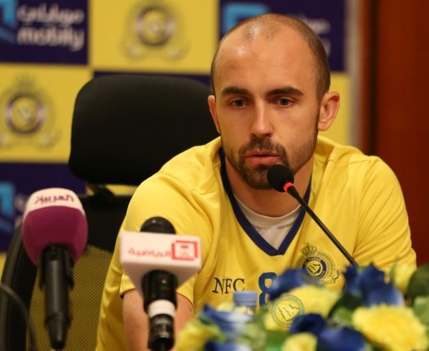 Adrian Mierzejewski AL NASR