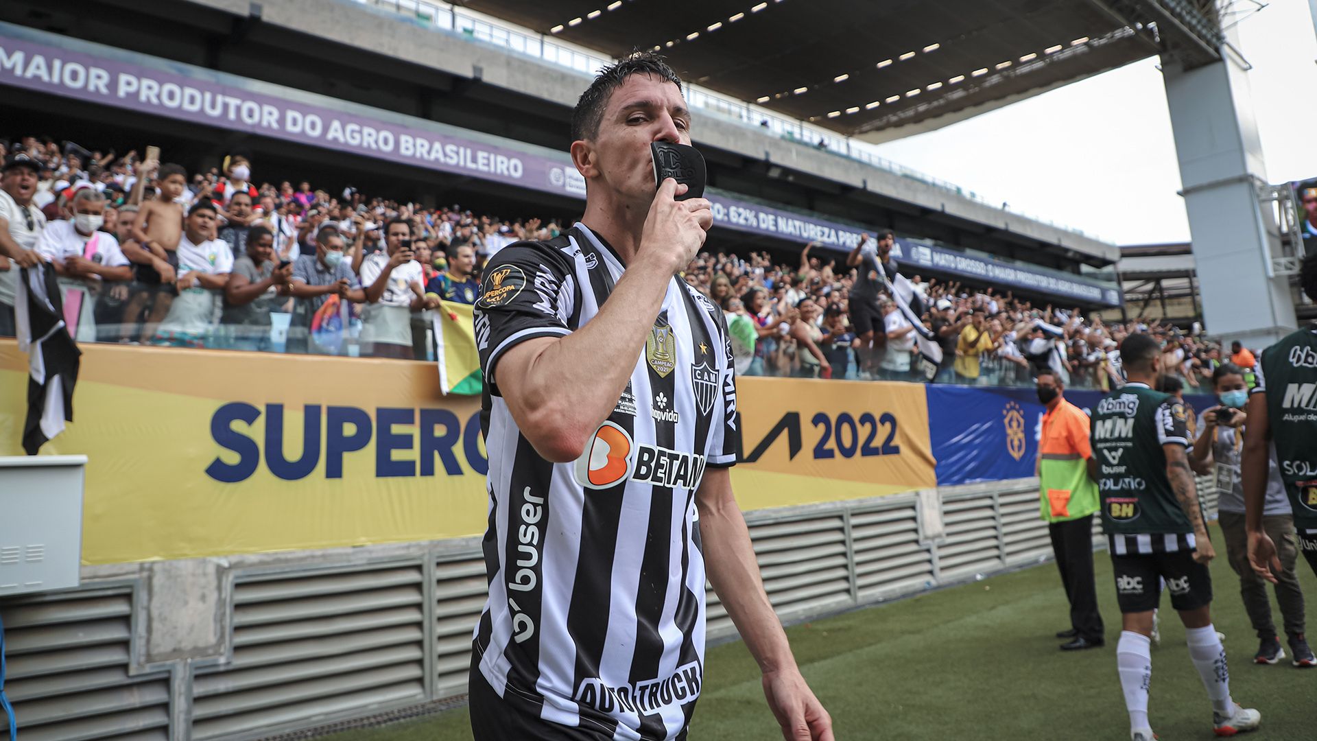 Nacho Fernandez comemora gol em Atlético-MG x Flamengo pela Supercopa