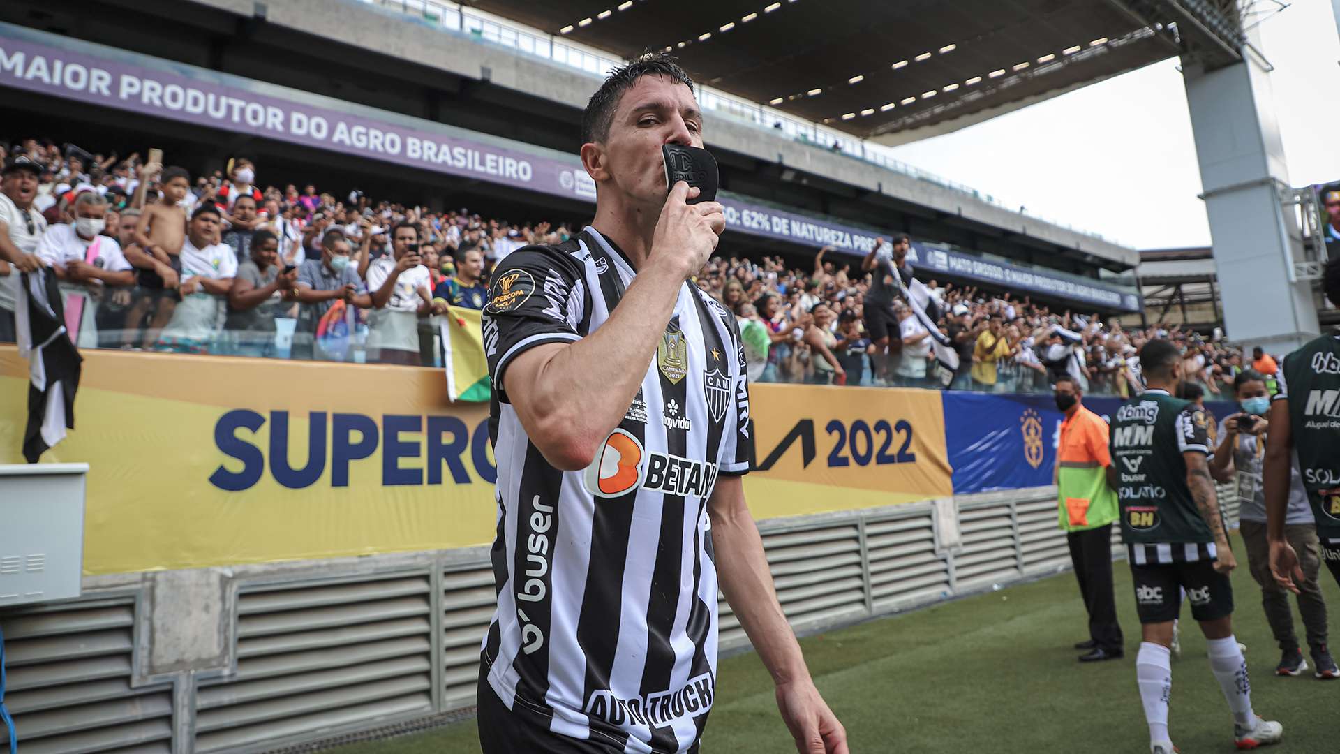 Nacho Fernandez comemora gol em Atlético-MG x Flamengo pela Supercopa