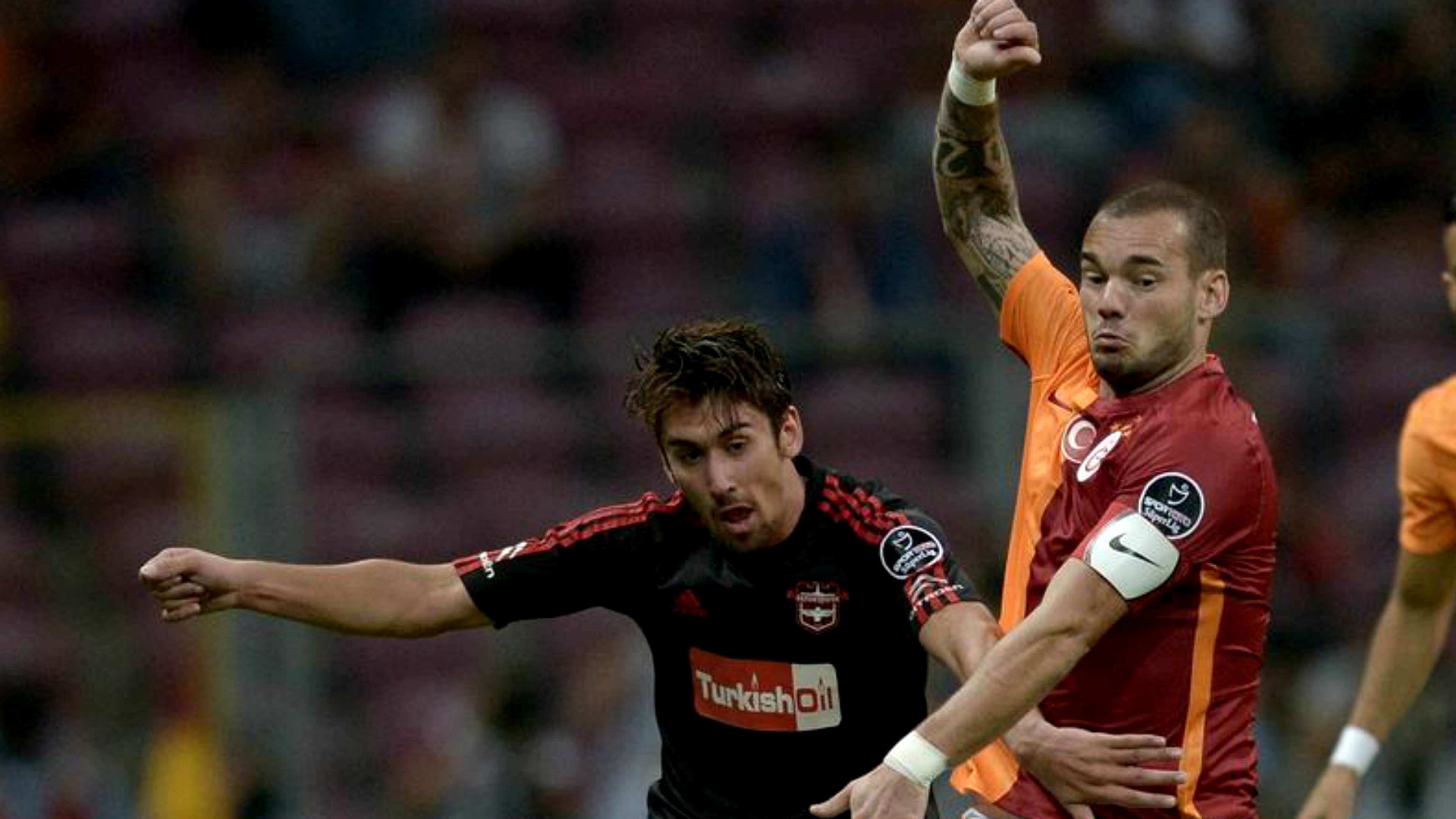Galatasaray Gaziantepspor Orkan Cinar Wesley Sneijder