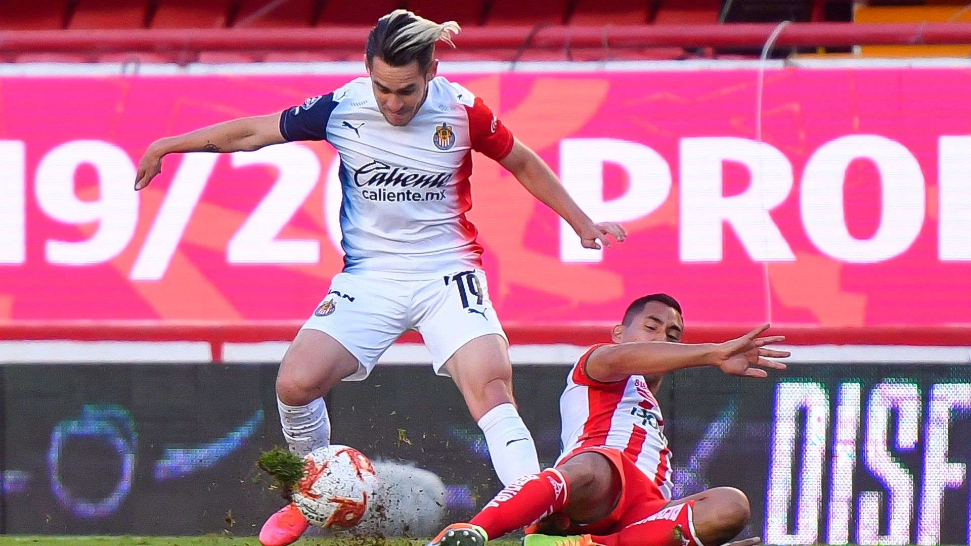 Jesús Ricardo Angulo Necaxa vs Chivas Guardianes 2020