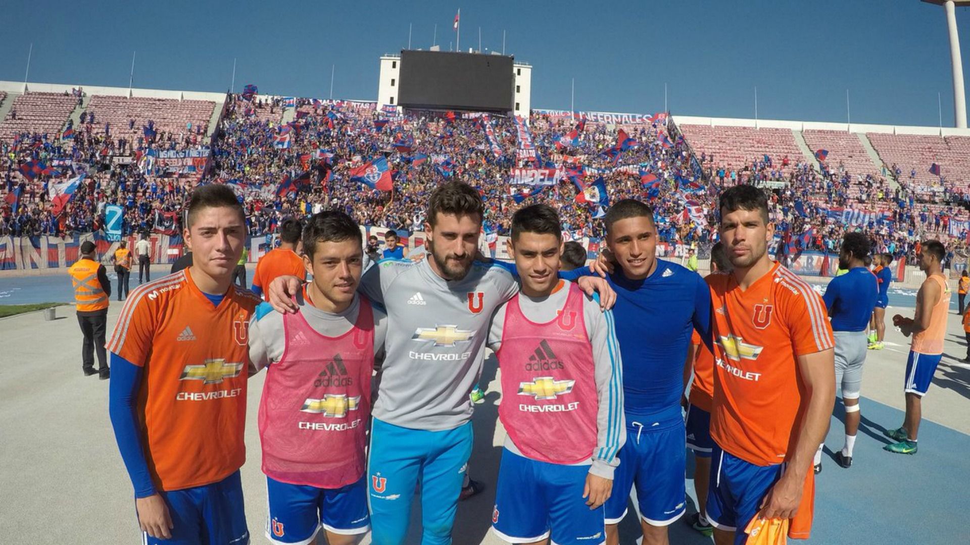 Banderazo Universidad de Chile 280417