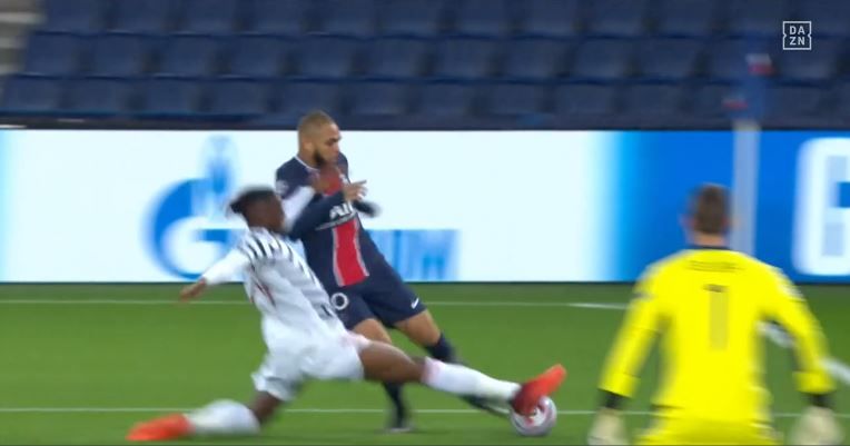 GFX Wan-Bissaka United PSG