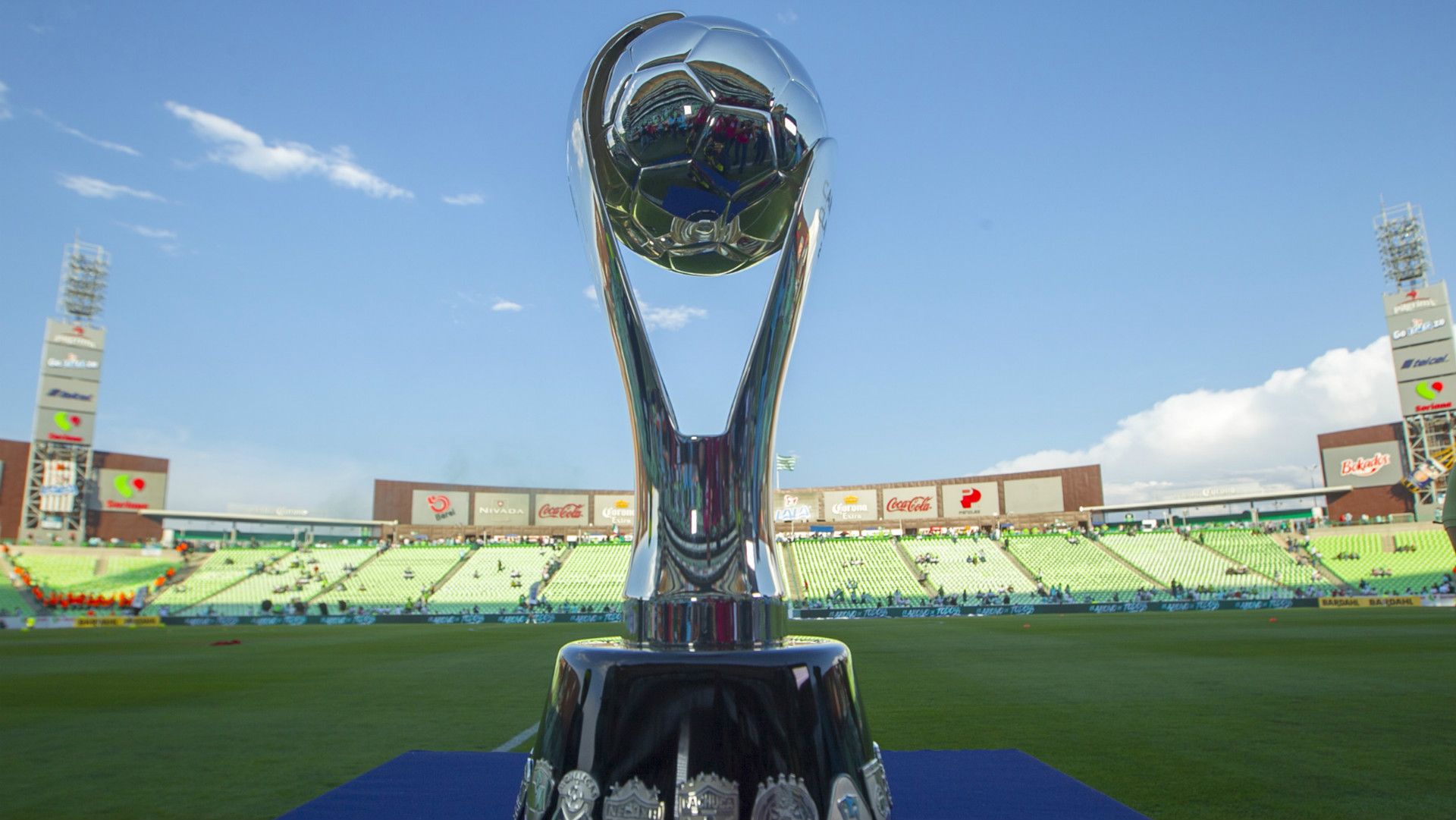 Liga MX trophy