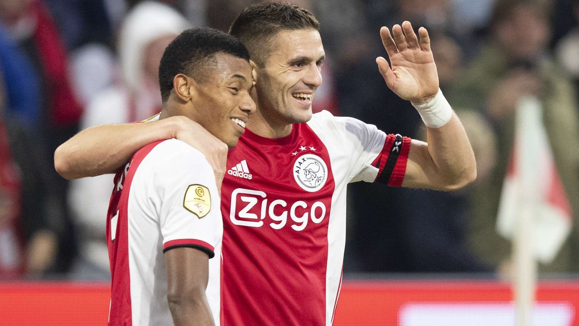 David Neres Dusan Tadic Ajax 10272019