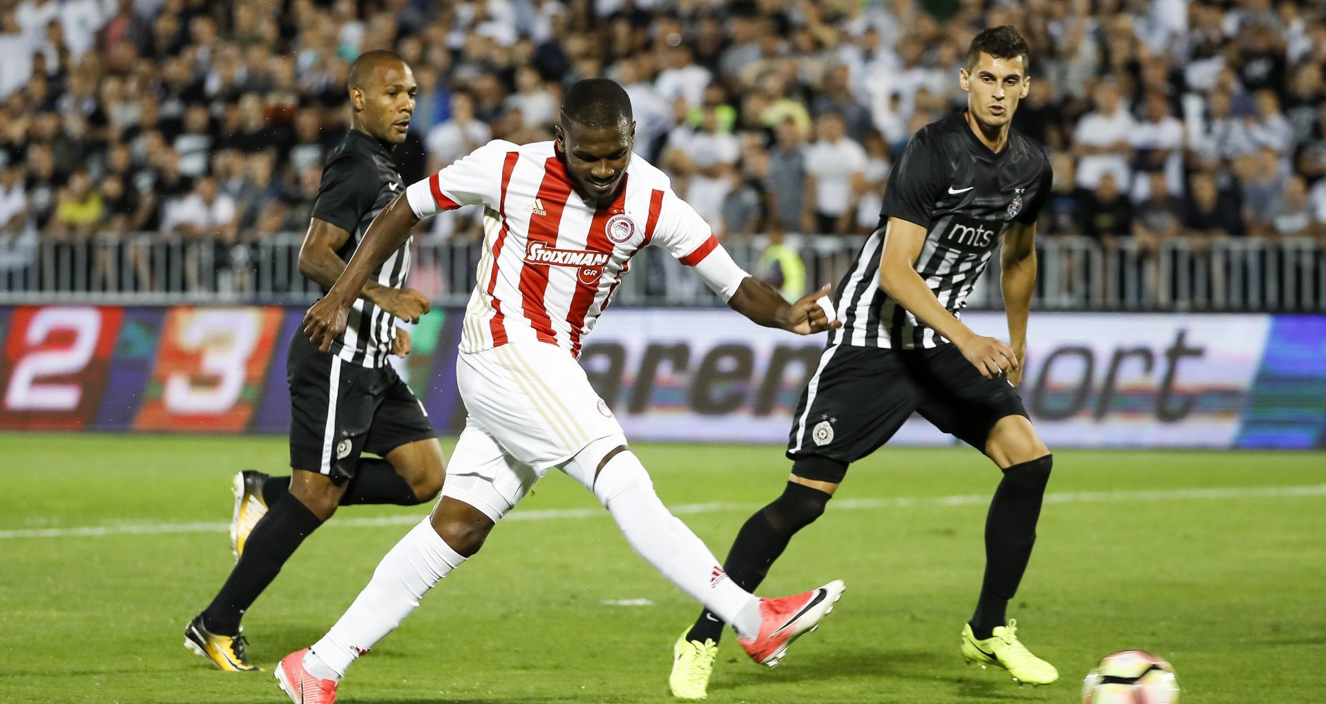 El Fardou Ben Nabouhane Partizan Olympiacos Champions League