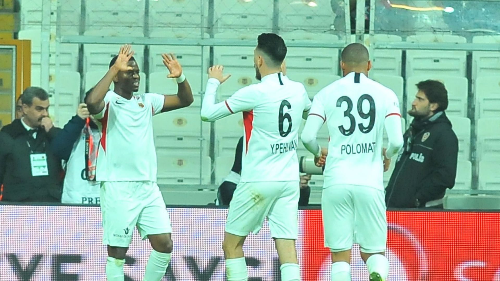Floyd Ayite Besiktas v Genclerbirligi 12272019