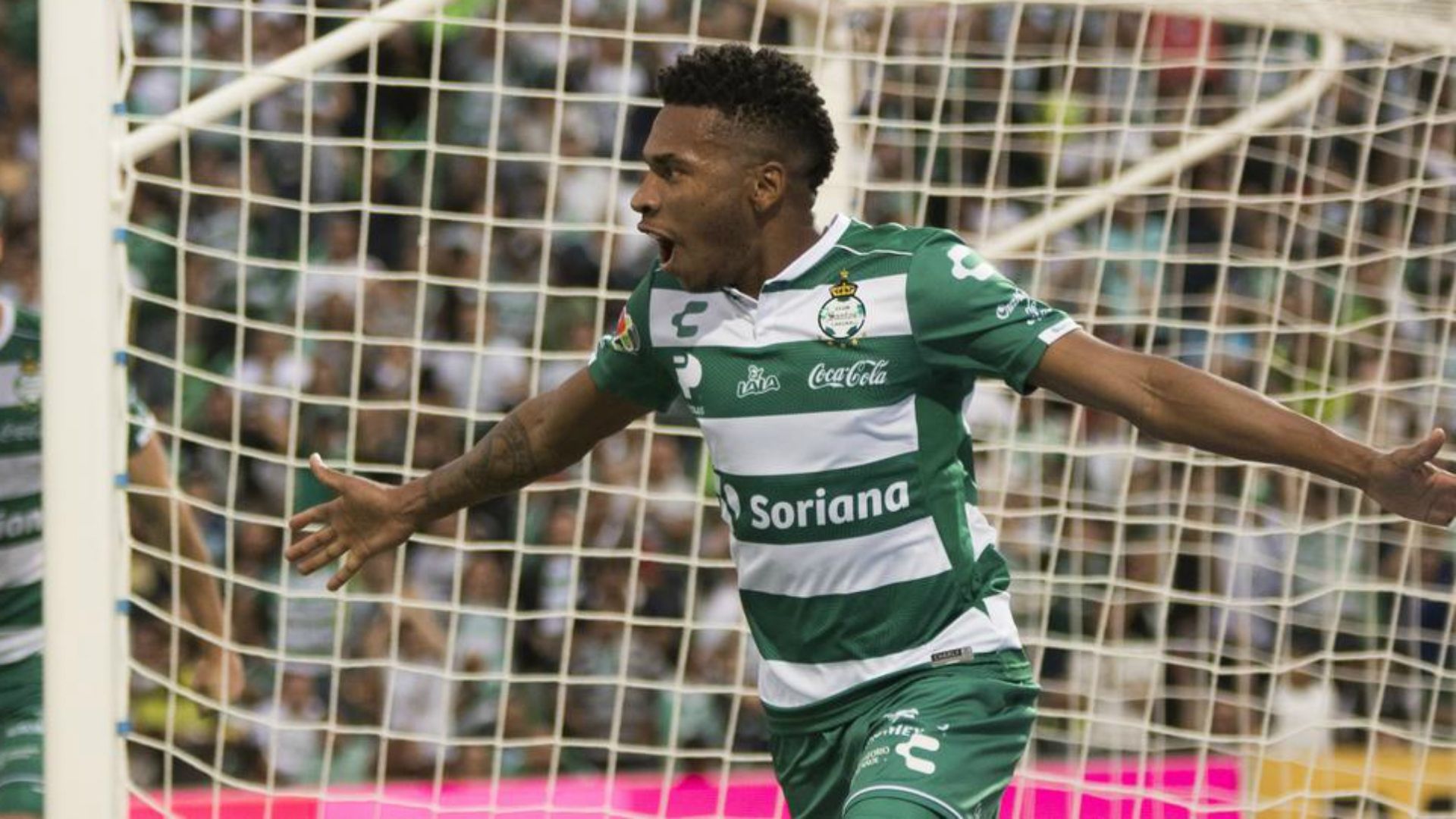 Ayrton Preciado Santos Laguna