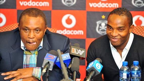 Benni McCarthy with Orlando Pirates boss Irvin Khoza