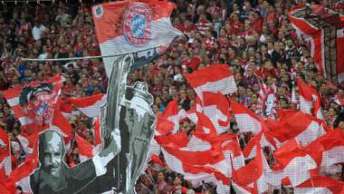 FC Bayern fans Bundesliga Wolfsburg 09222015