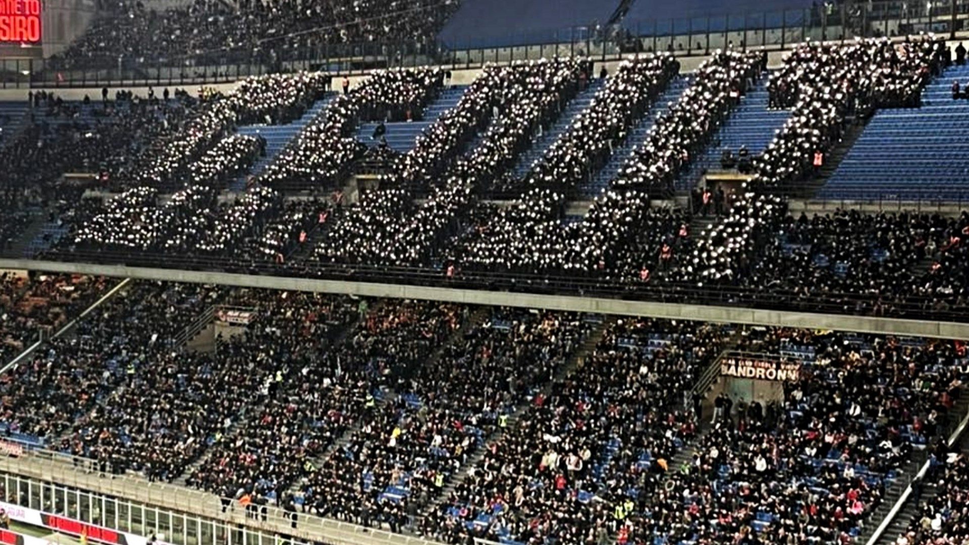 Furlani coreografia Curva Milan Atalanta