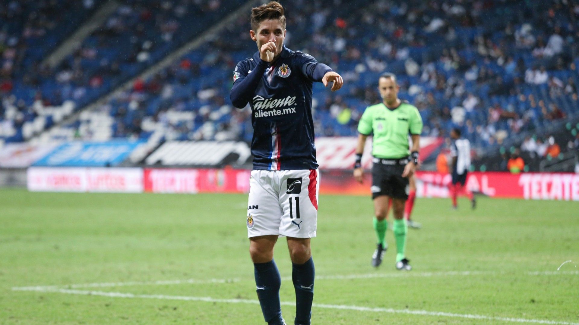 Isaac Brizuela Chivas Guardianes 2021