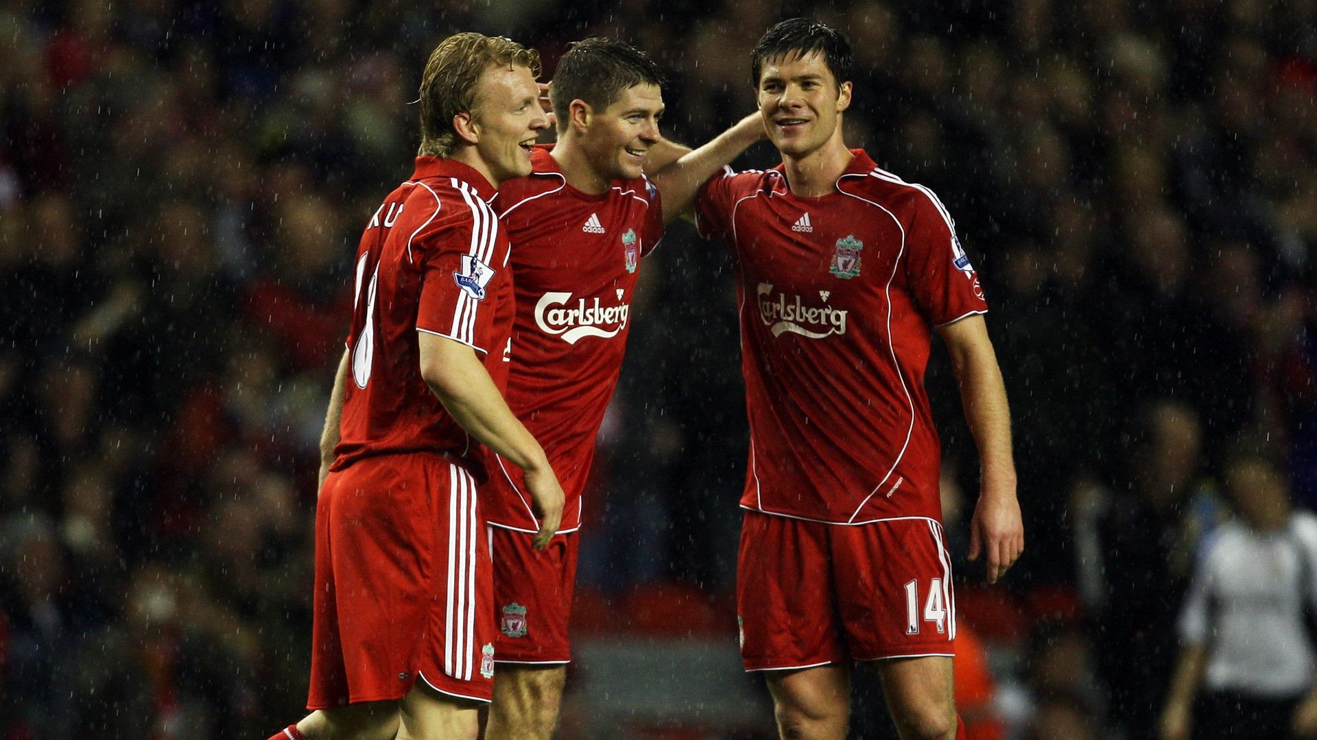 Xabi Alonso Steven Gerrard Dirk Kuyt Liverpool Luton Town FA Cup