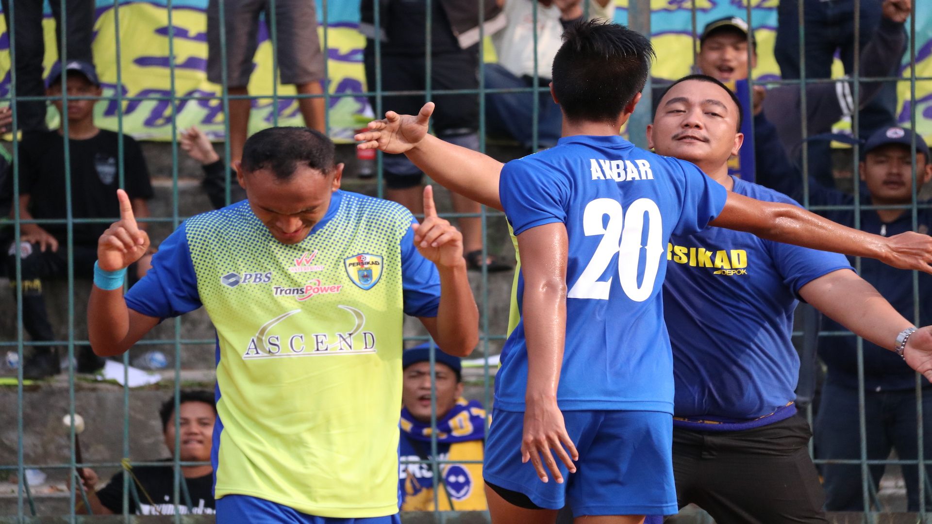 Jackson Tiwu, Akbar Eka, Persikad