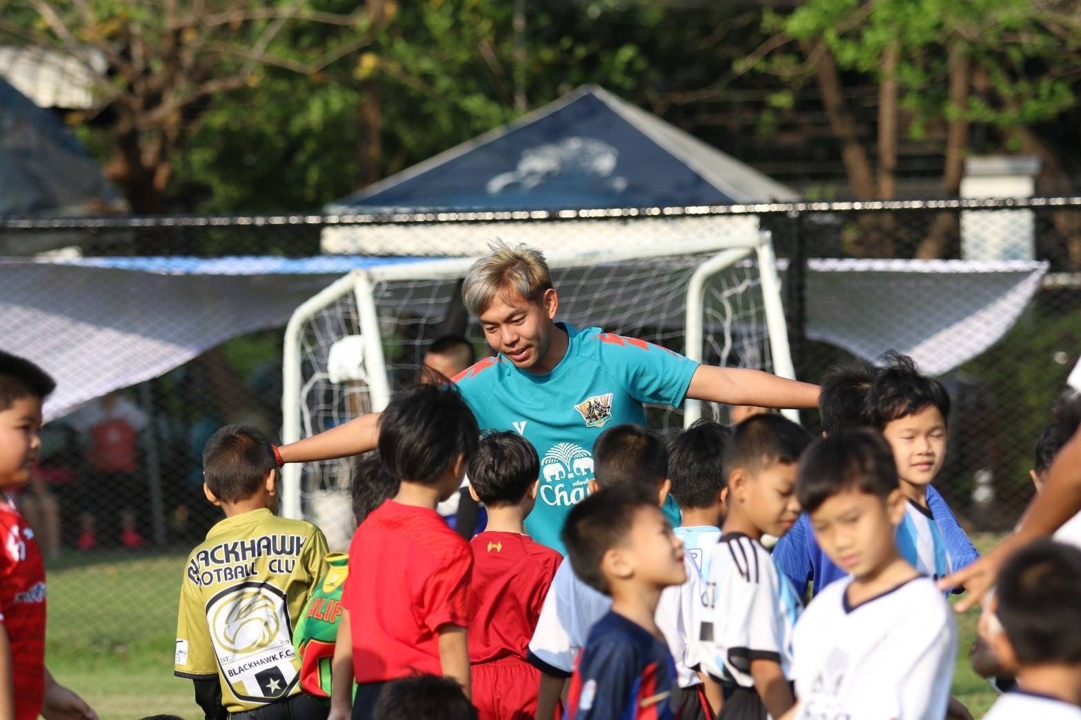 ช้าง - อ่างทอง เอฟซี 5