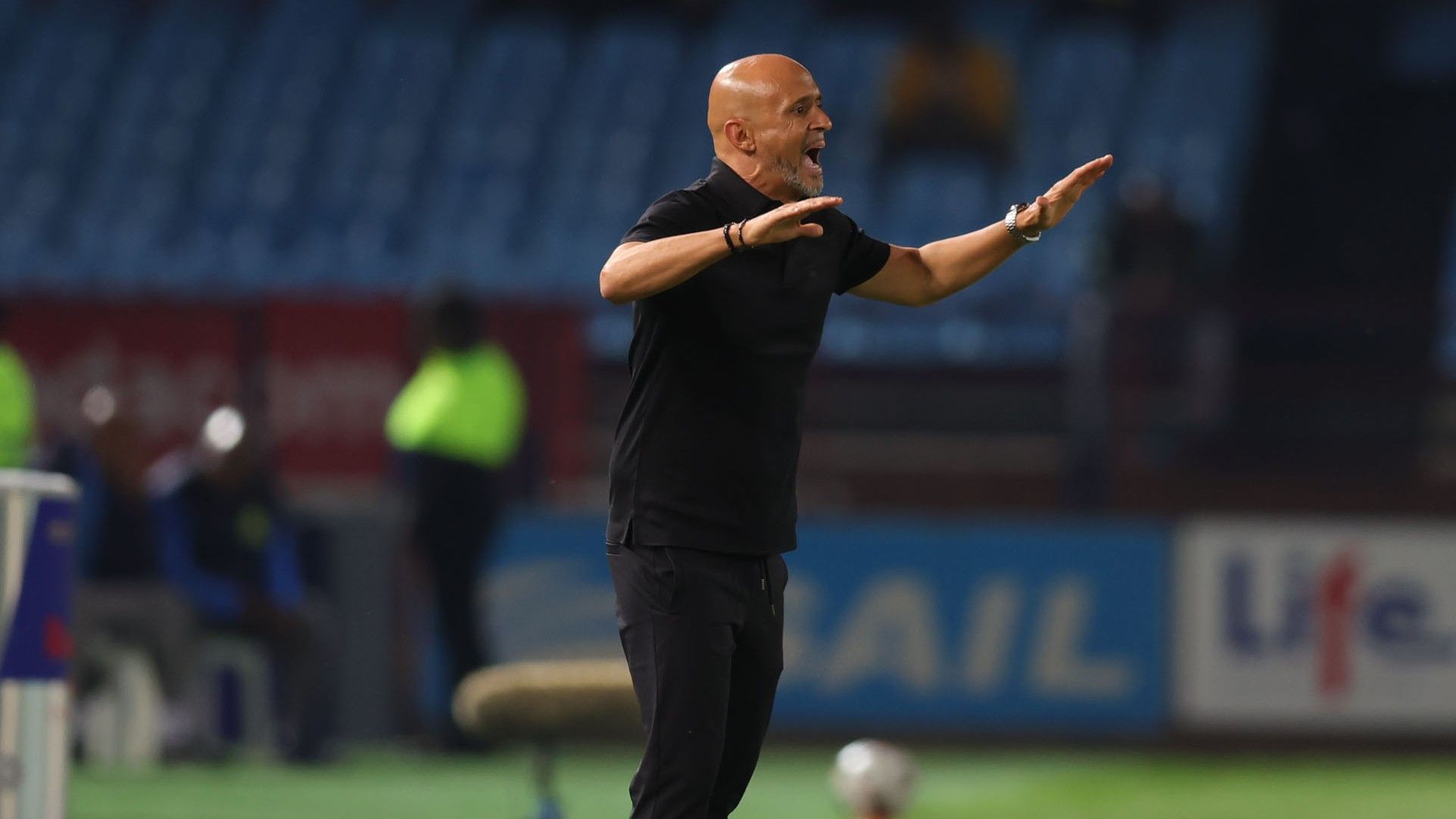 Miguel Cardoso, Mamelodi Sundowns, May 2025