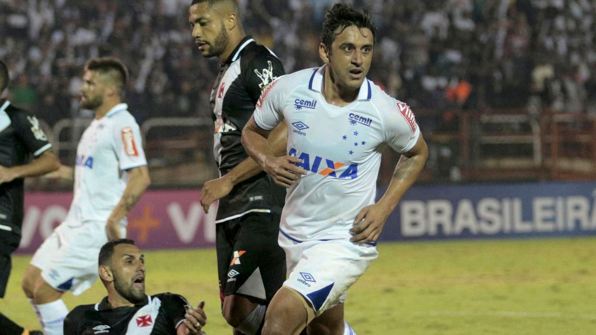 Robinho Vasco Cruzeiro Brasileirao Serie A 03082017