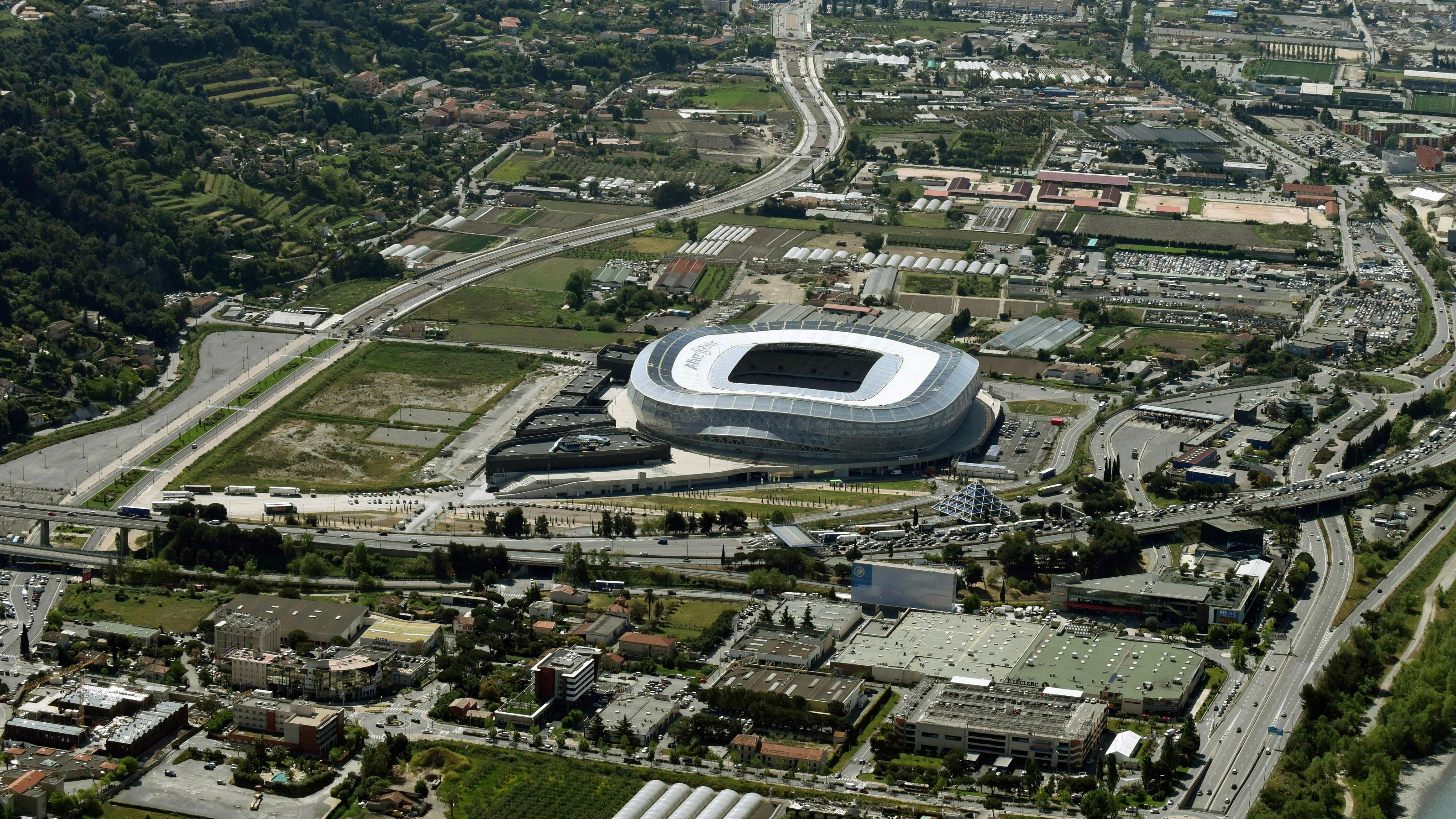 Stade de Nice - cropped