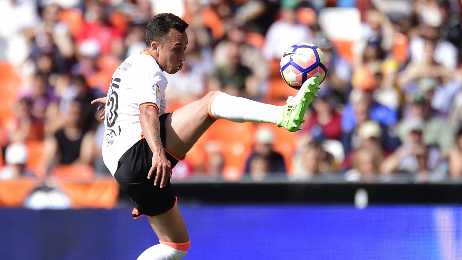 Fabian Orellana Valencia Sevilla La Liga