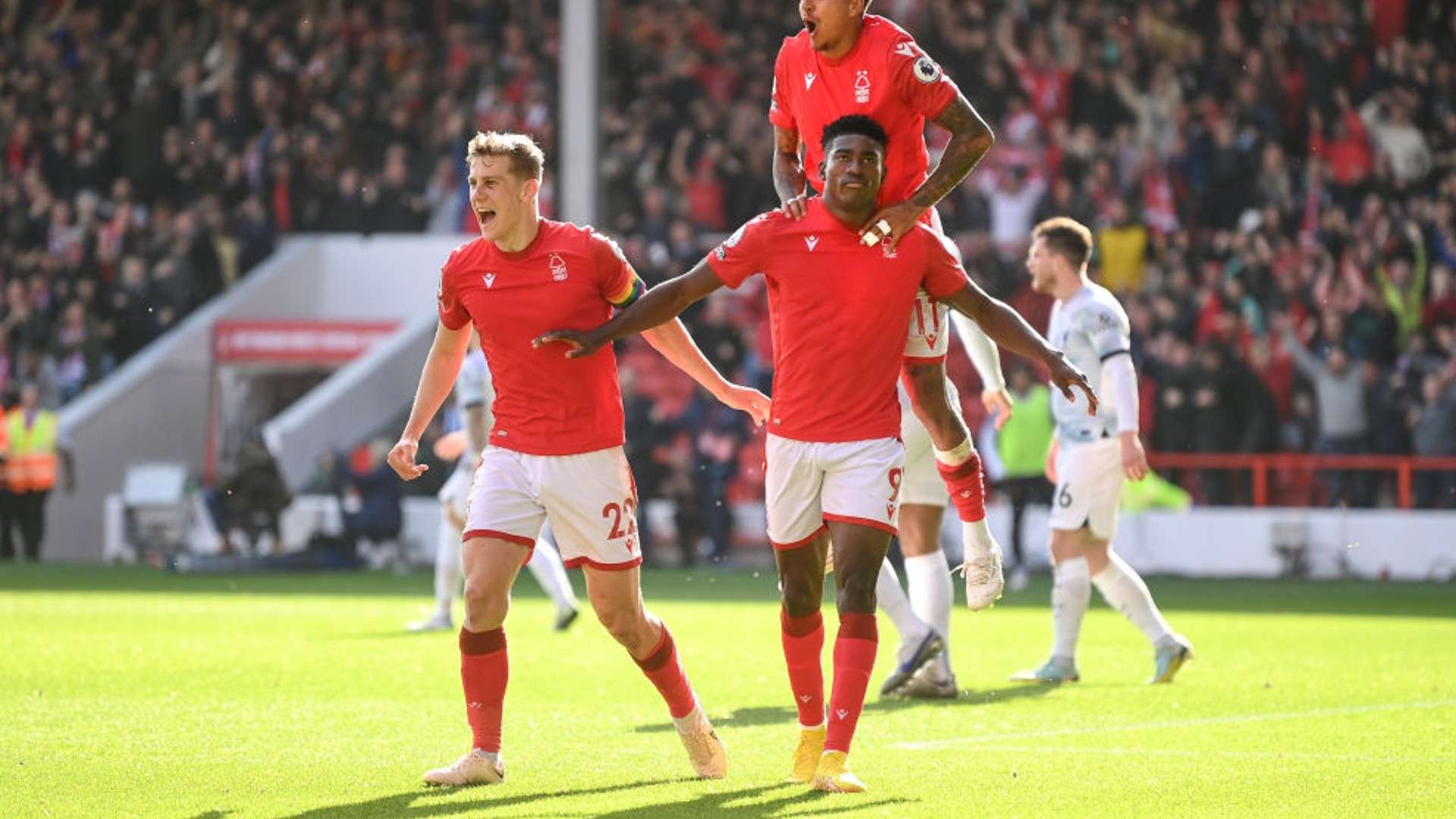 Taiwo Awoniyi Nottingham Forest 2022.