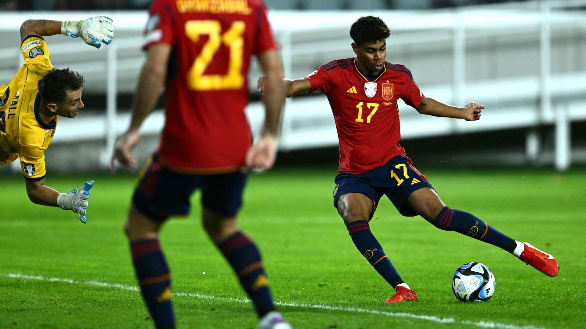 Lamine Chipre España