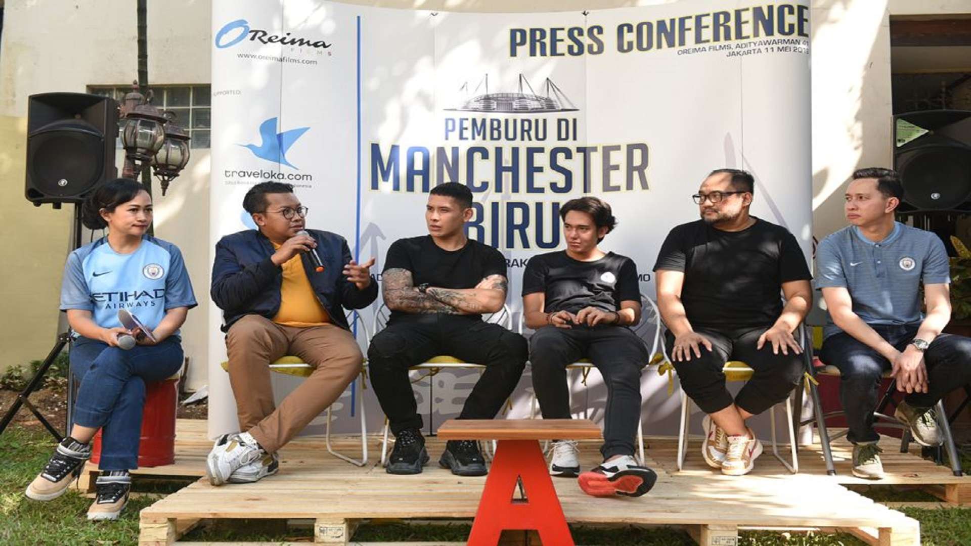 Preskon Film Pemburu di Manchester Biru