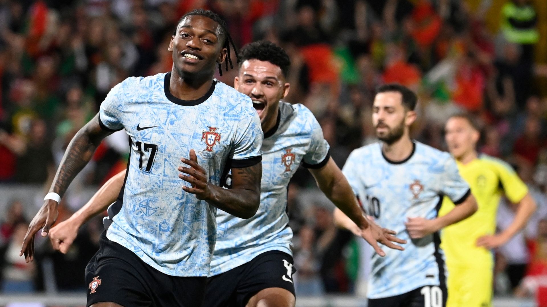 Leao Portogallo Svezia esultanza 2024