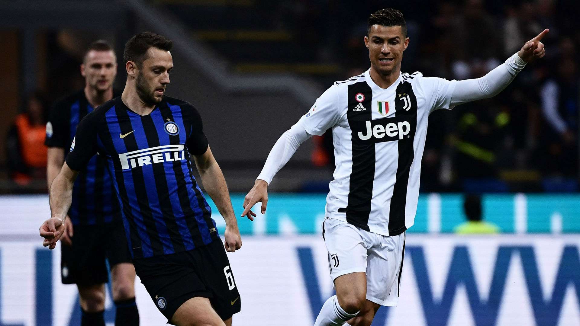 De Vrij Cristiano Ronaldo Inter Juventus Serie A